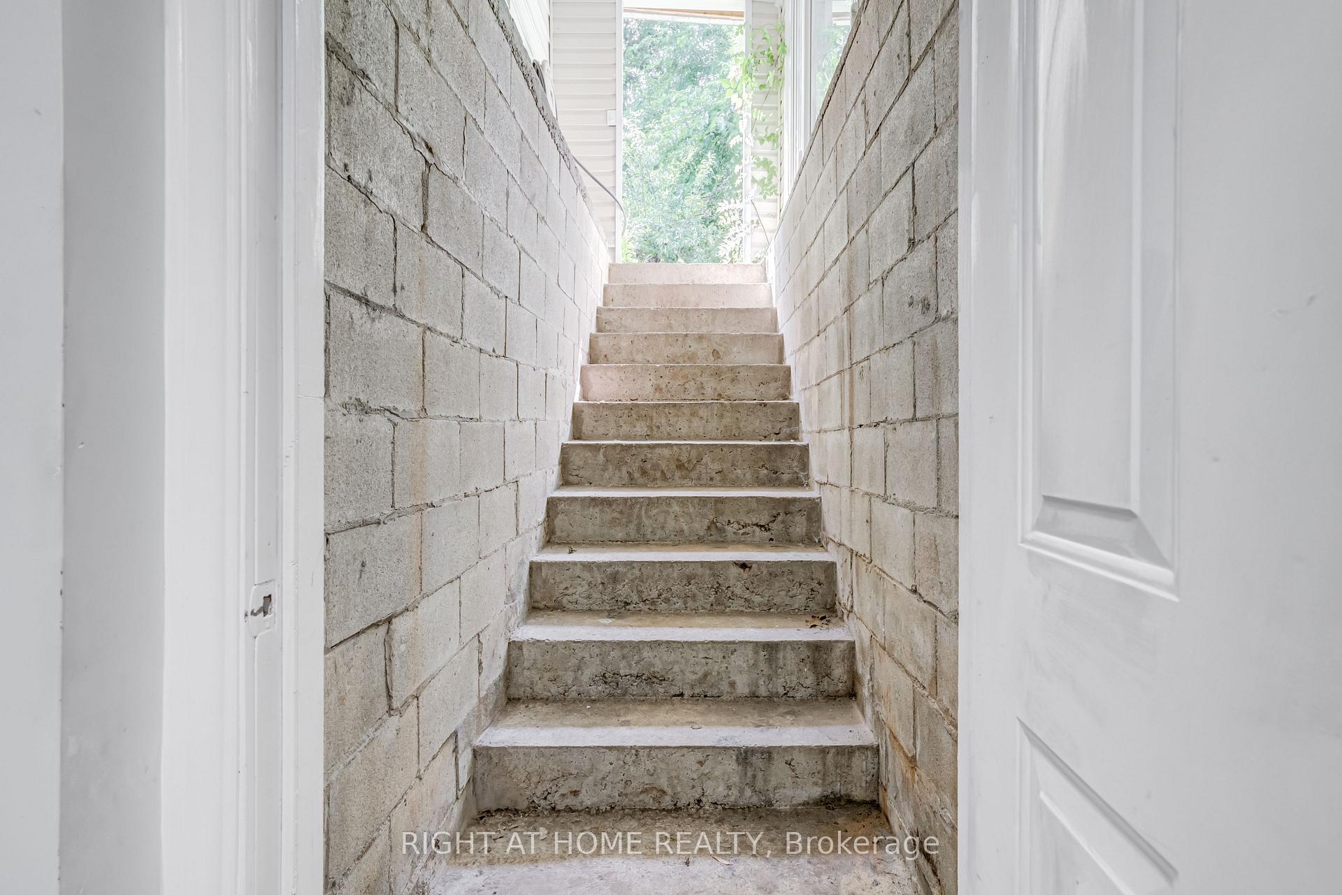 Photo 42 of 111 Mary Street, Hamilton, Beasley — HOMEH