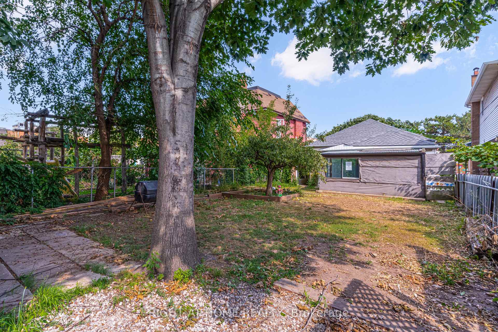 Photo 52 of 111 Mary Street, Hamilton, Beasley — HOMEH