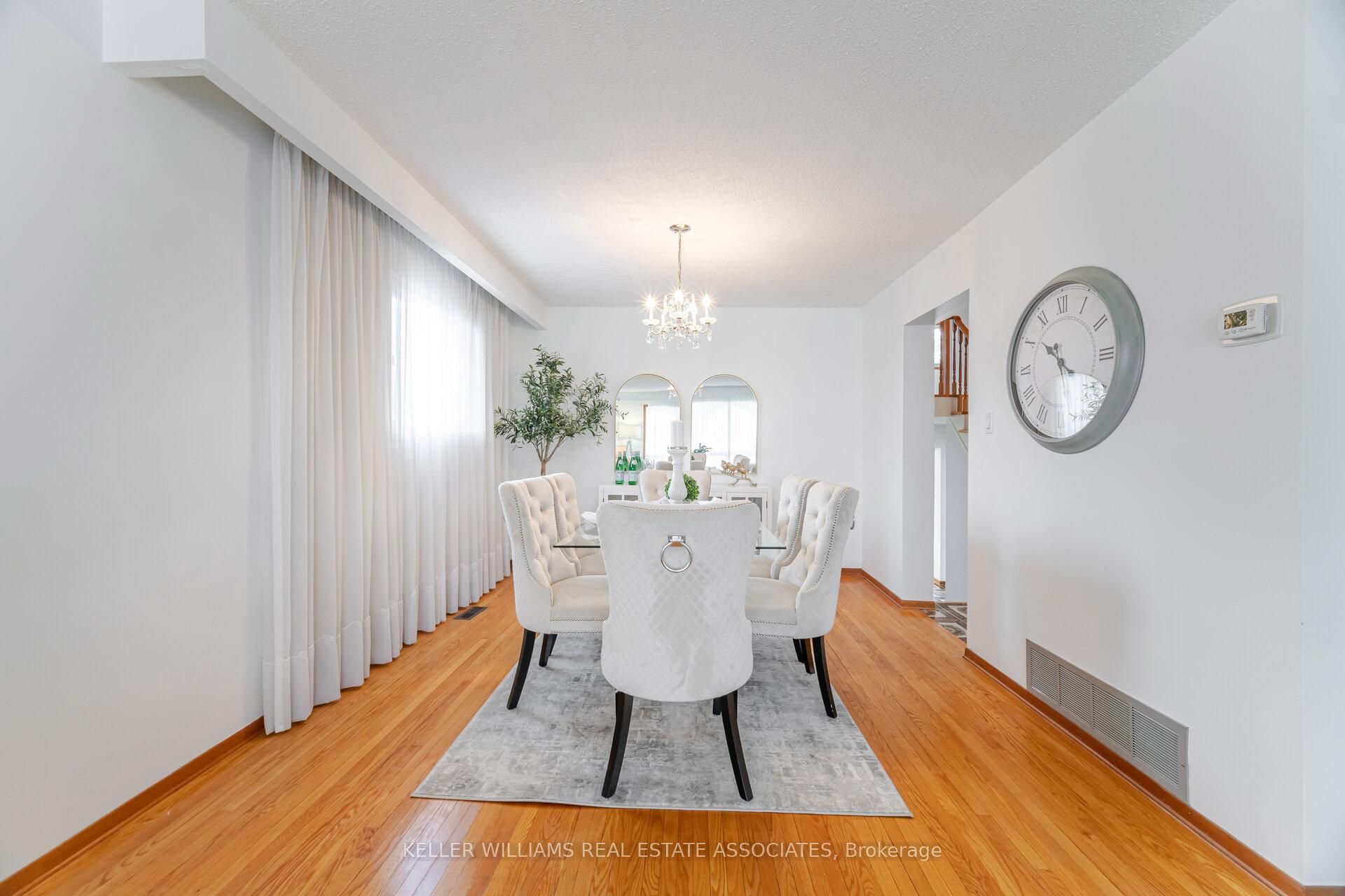 Photo 9 of 21 Malcolm Crescent, Brampton, Central Park — HOMEH