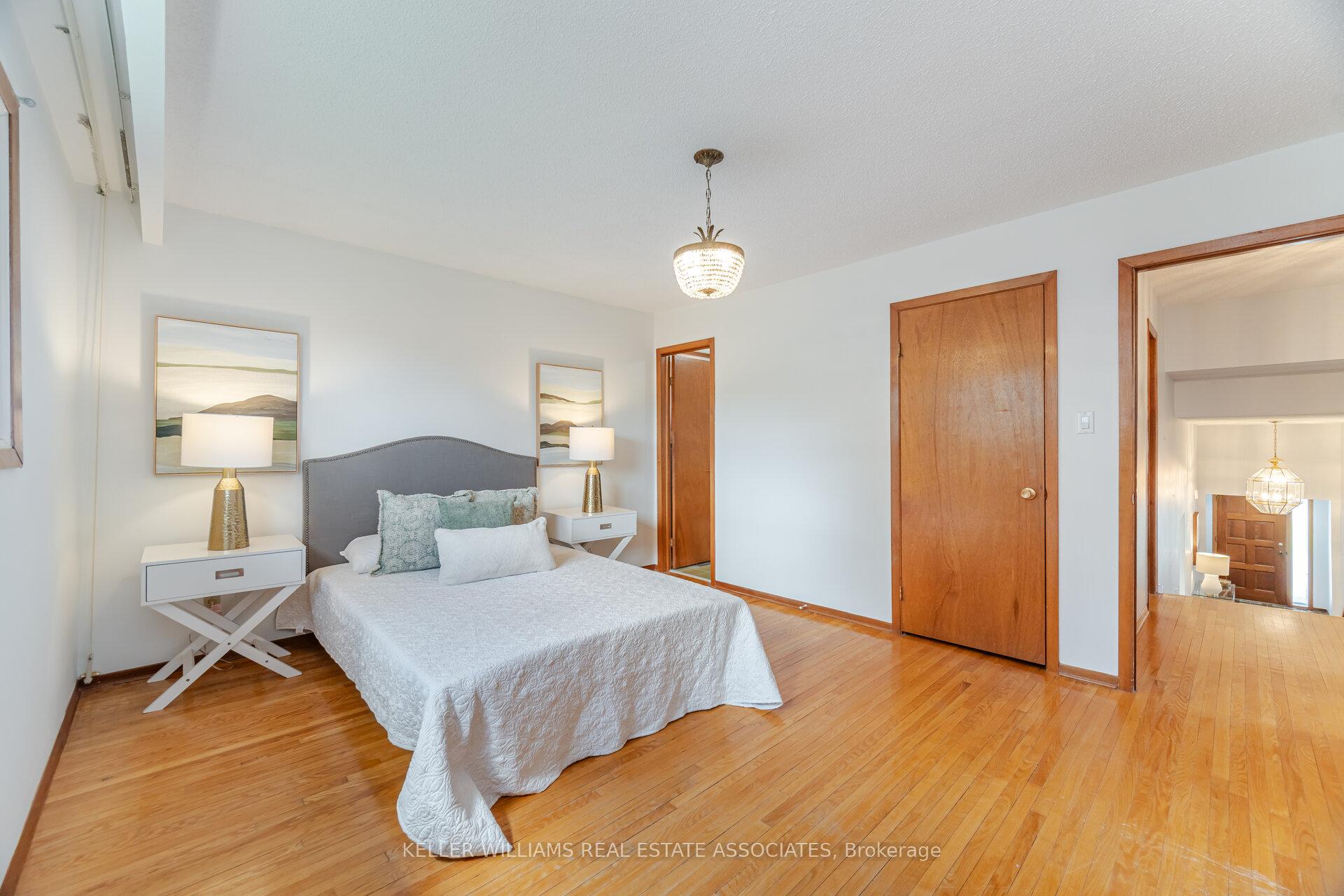Photo 21 of 21 Malcolm Crescent, Brampton, Central Park — HOMEH