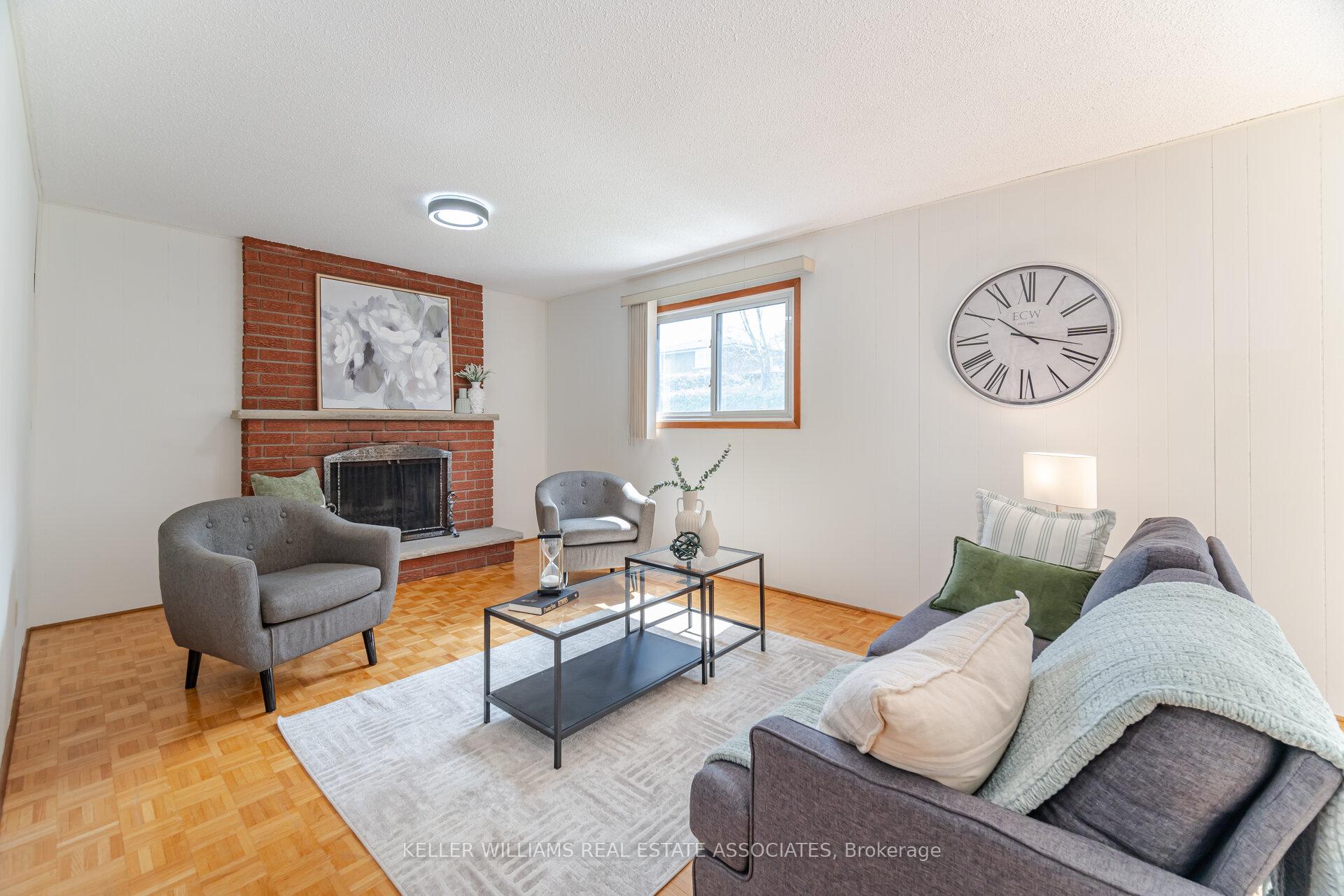 Photo 31 of 21 Malcolm Crescent, Brampton, Central Park — HOMEH