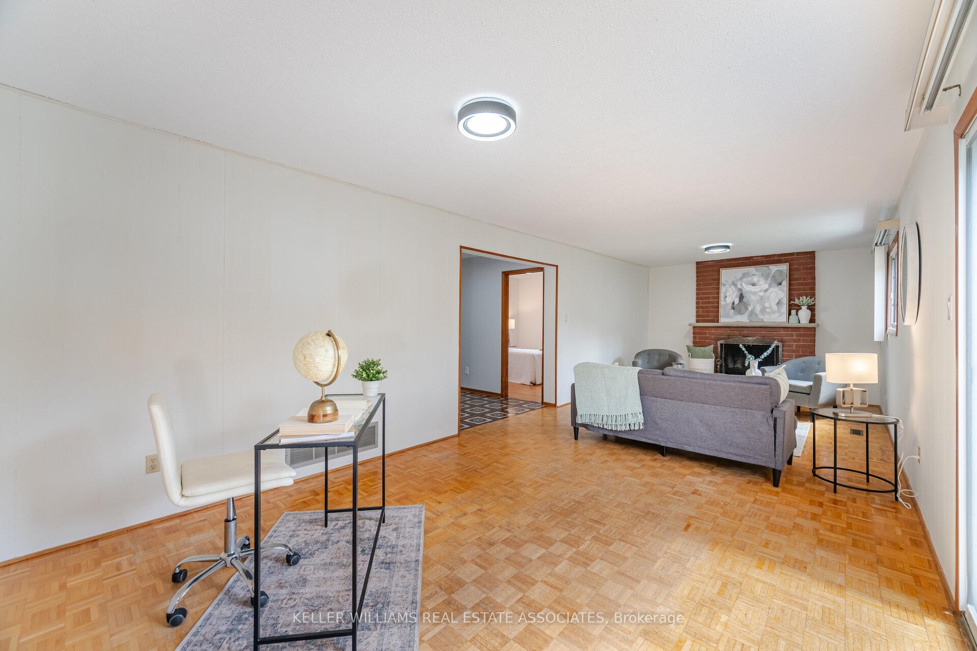 Photo 34 of 21 Malcolm Crescent, Brampton, Central Park — HOMEH