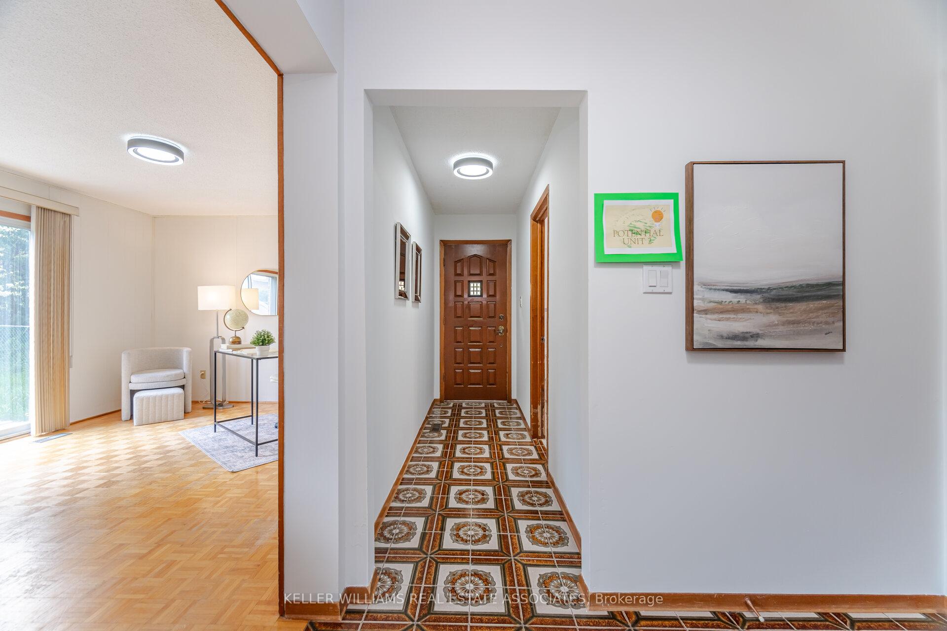 Photo 36 of 21 Malcolm Crescent, Brampton, Central Park — HOMEH