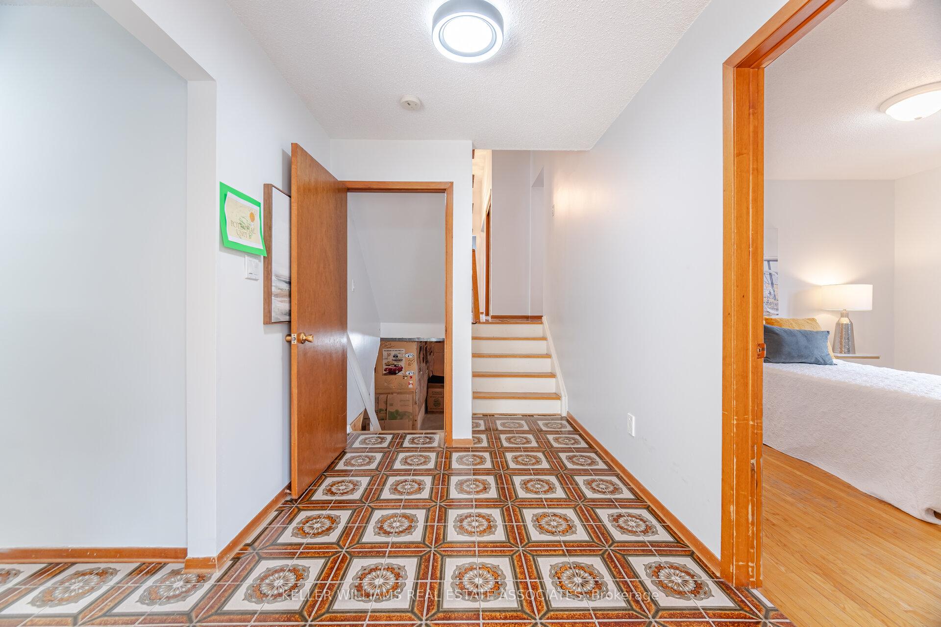 Photo 39 of 21 Malcolm Crescent, Brampton, Central Park — HOMEH