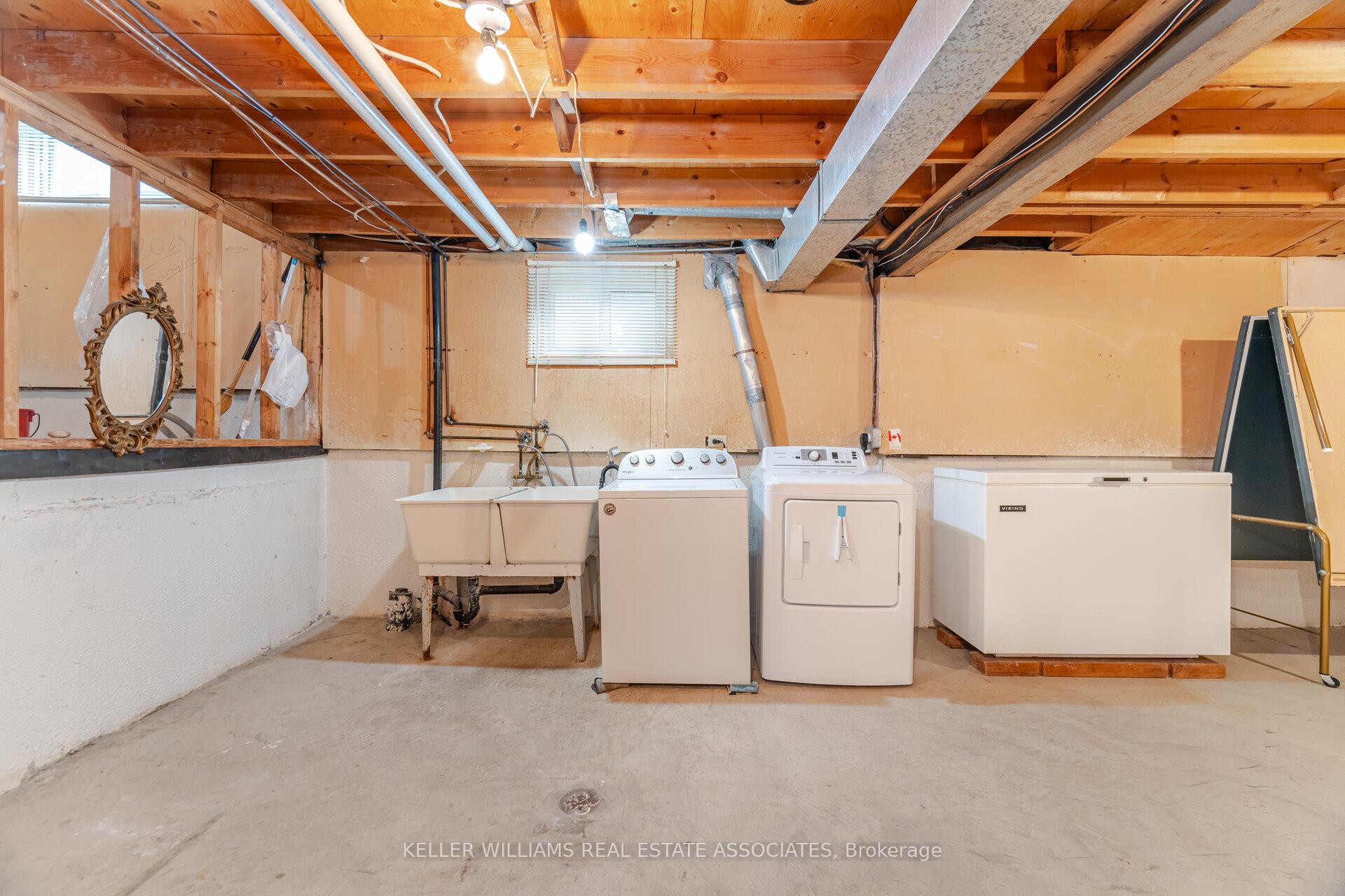Photo 44 of 21 Malcolm Crescent, Brampton, Central Park — HOMEH