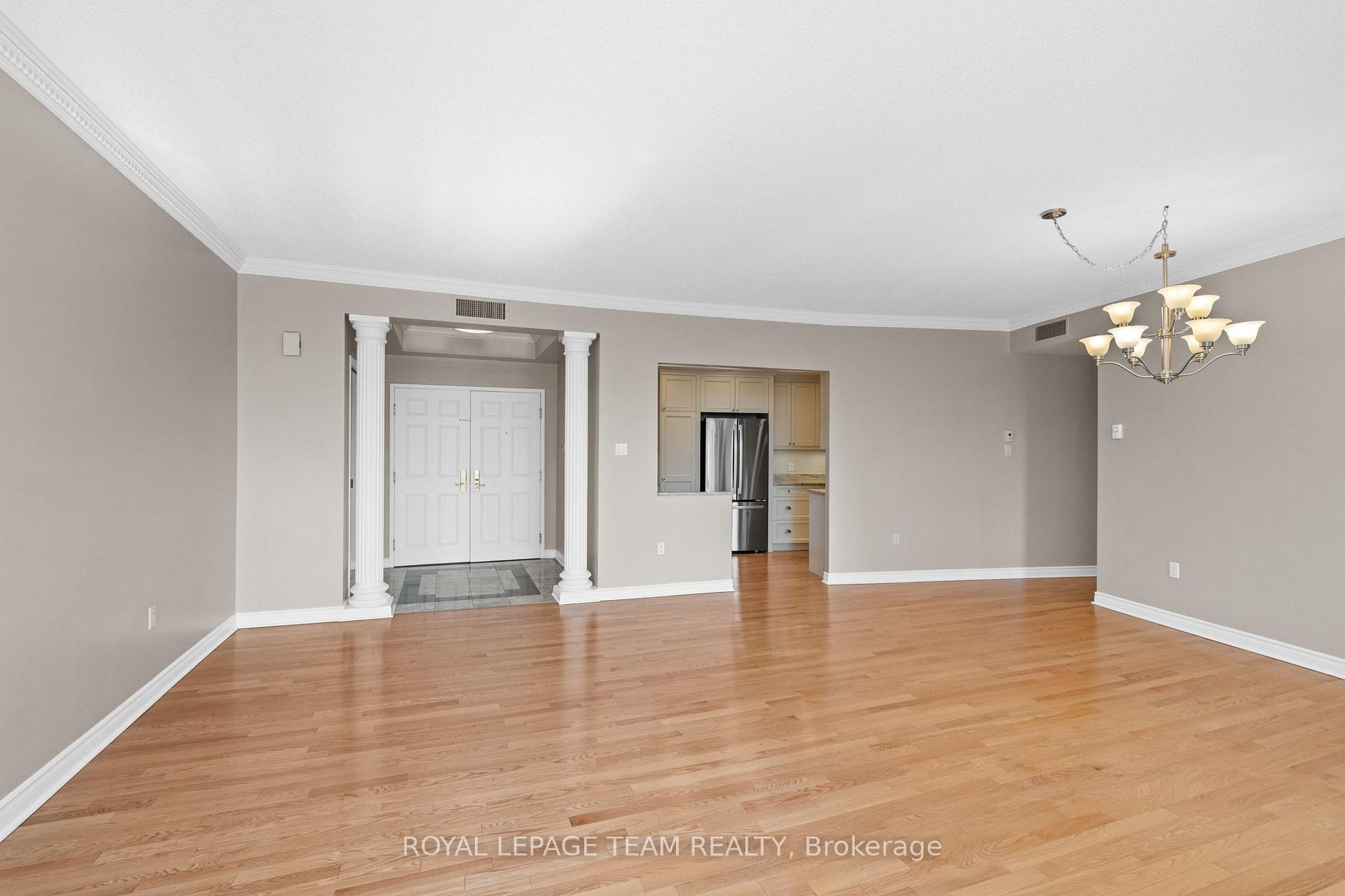 Photo 9 of Unit 407, 1480 Riverside Drive, Ottawa, Riverview Park — HOMEH