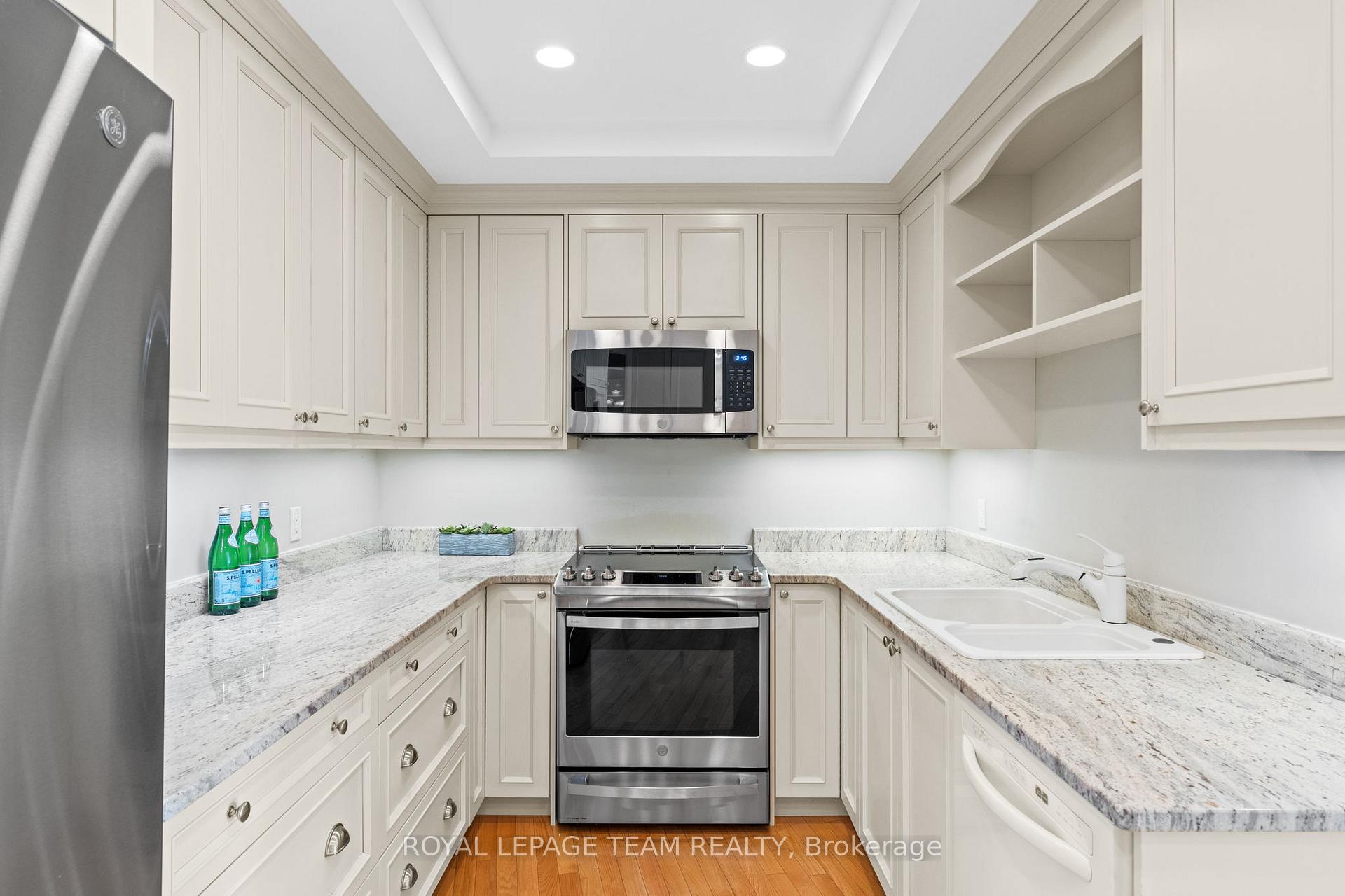 Photo 13 of Unit 407, 1480 Riverside Drive, Ottawa, Riverview Park — HOMEH
