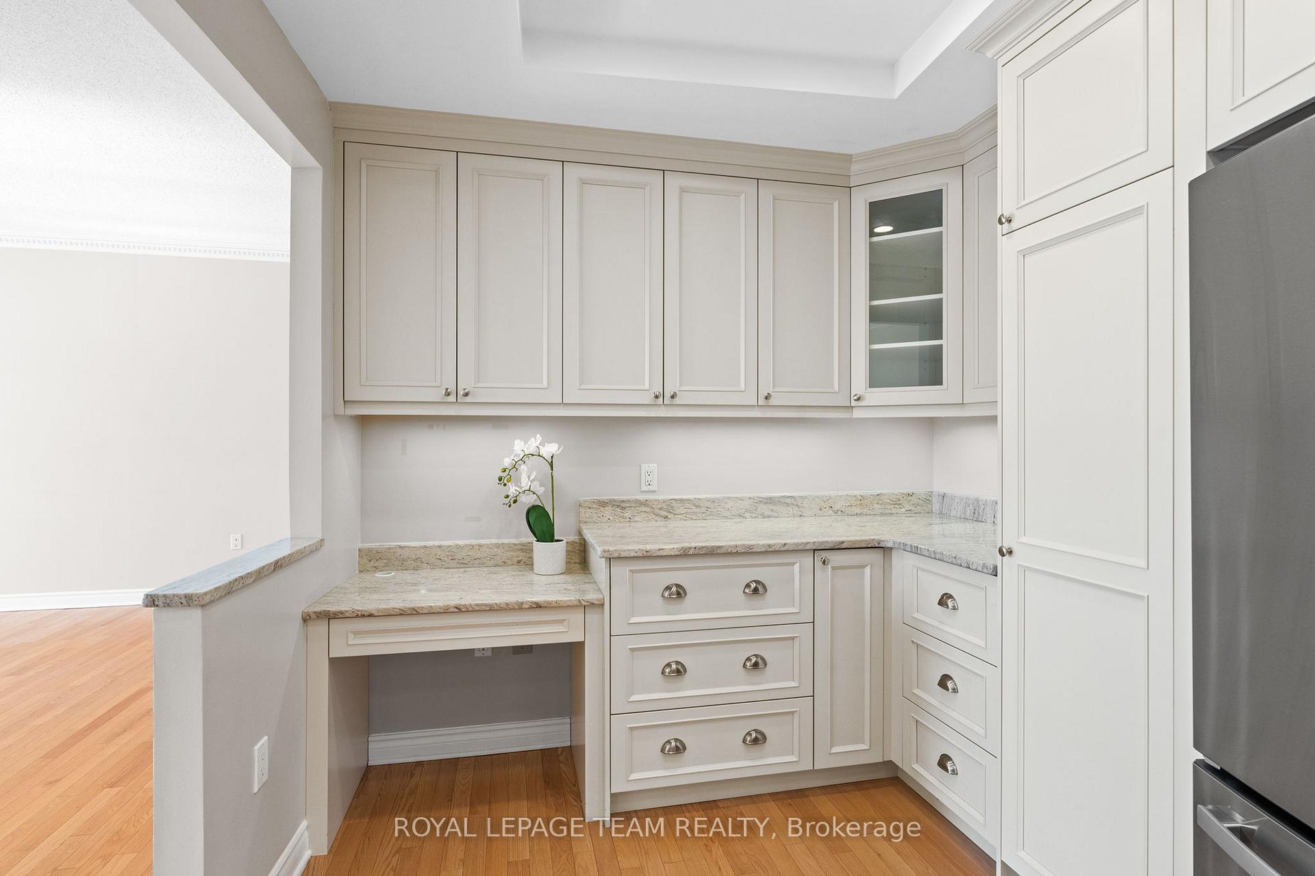 Photo 15 of Unit 407, 1480 Riverside Drive, Ottawa, Riverview Park — HOMEH