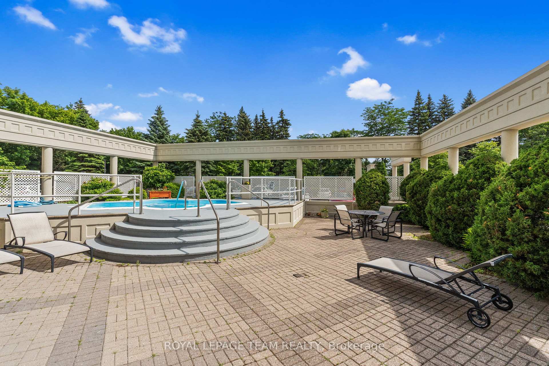 Photo 72 of Unit 407, 1480 Riverside Drive, Ottawa, Riverview Park — HOMEH