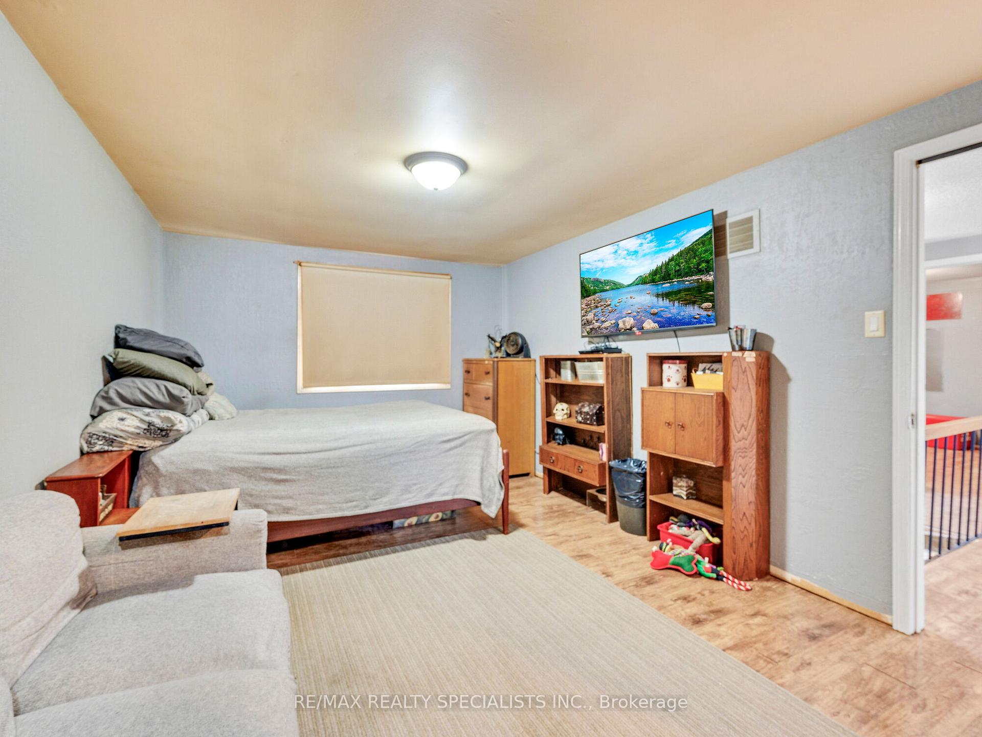 Photo 22 of 19 Blenheim Drive, Brampton, Heart Lake East — HOMEH