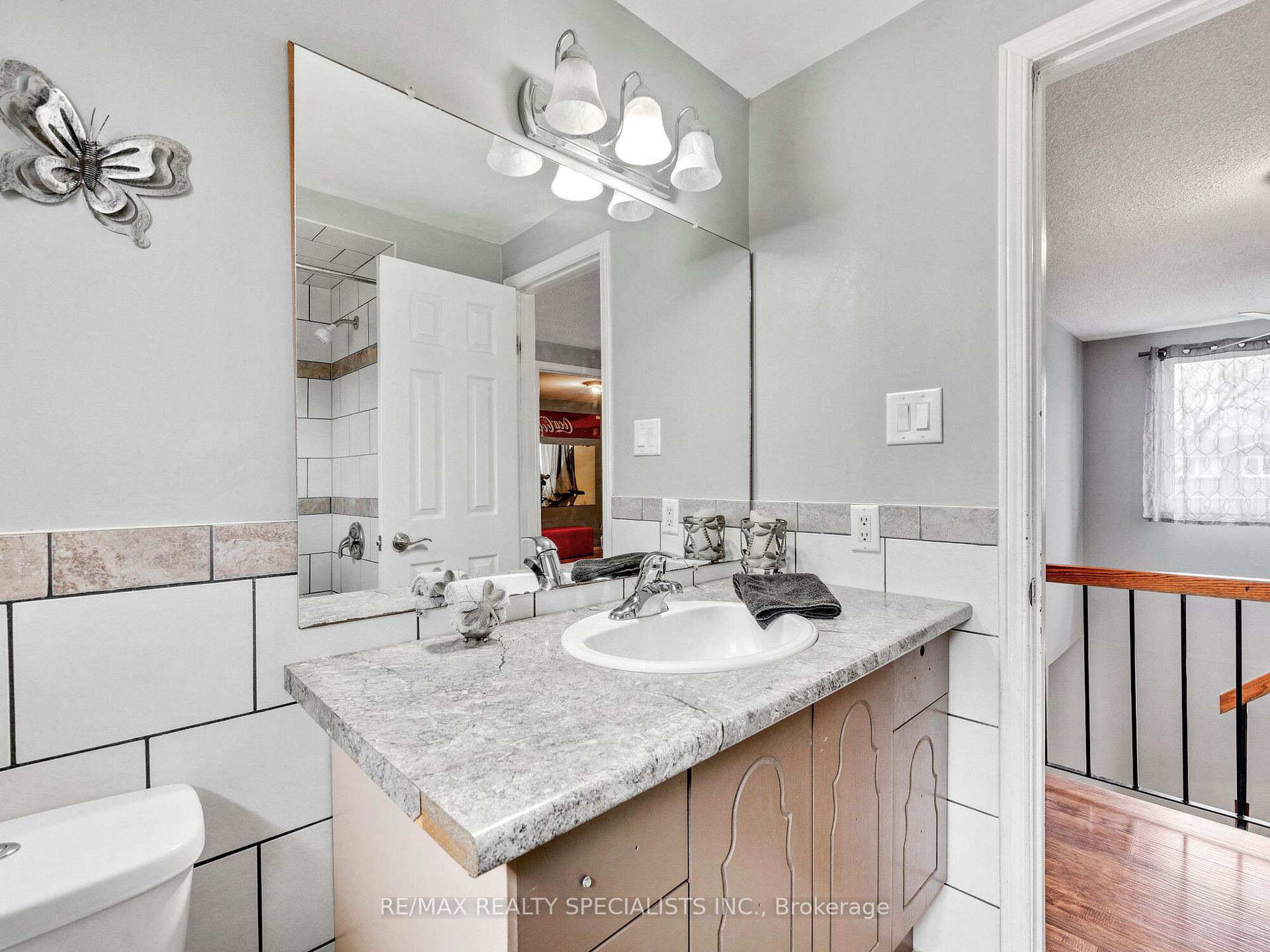 Photo 27 of 19 Blenheim Drive, Brampton, Heart Lake East — HOMEH