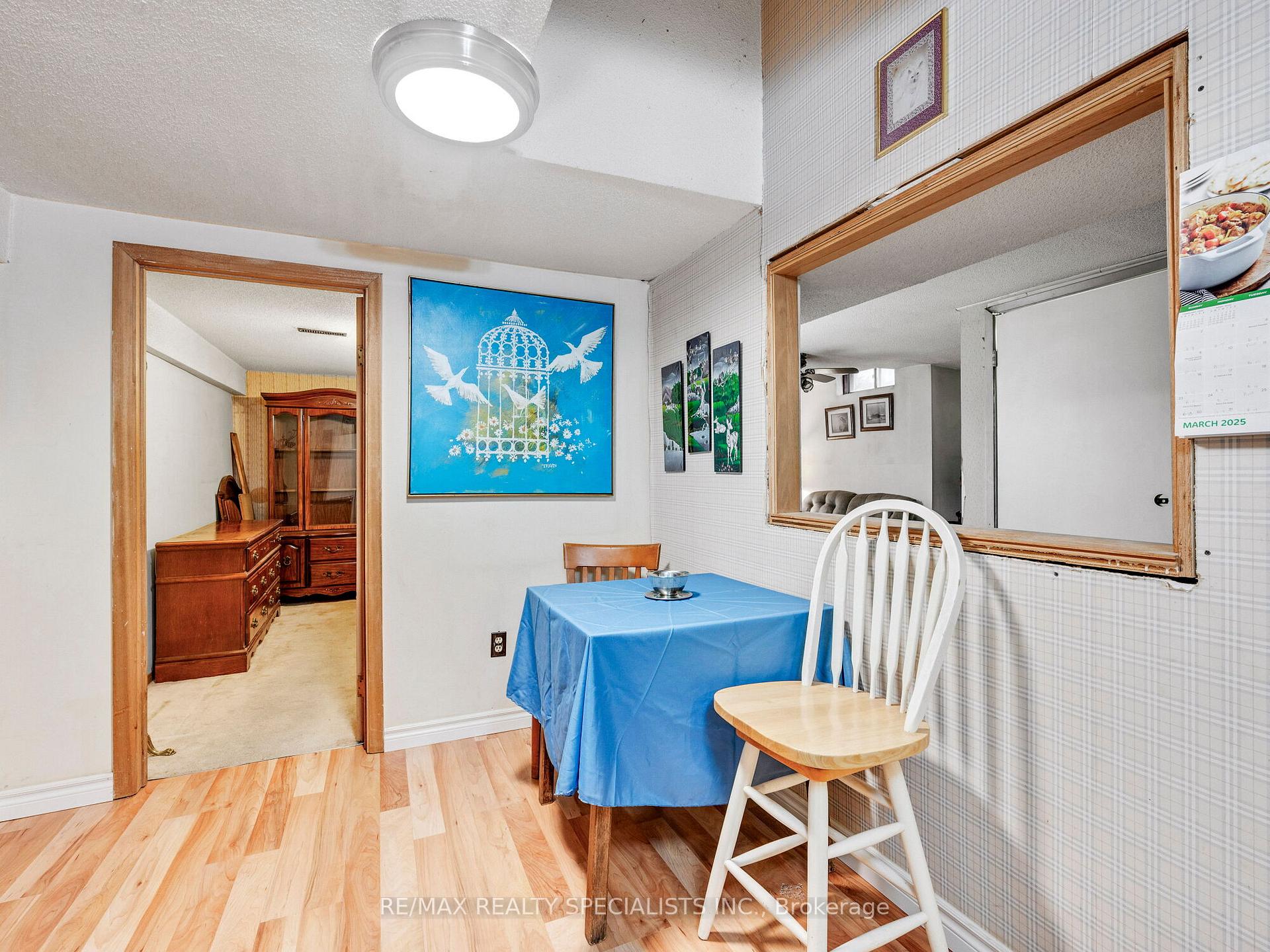 Photo 35 of 19 Blenheim Drive, Brampton, Heart Lake East — HOMEH