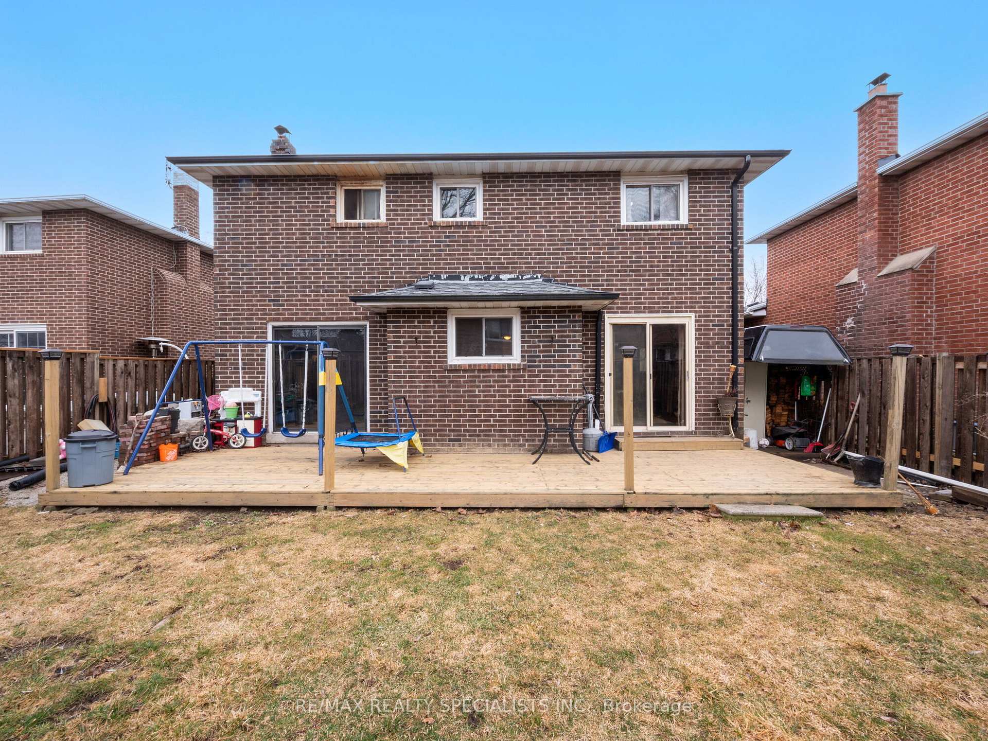 Photo 44 of 19 Blenheim Drive, Brampton, Heart Lake East — HOMEH