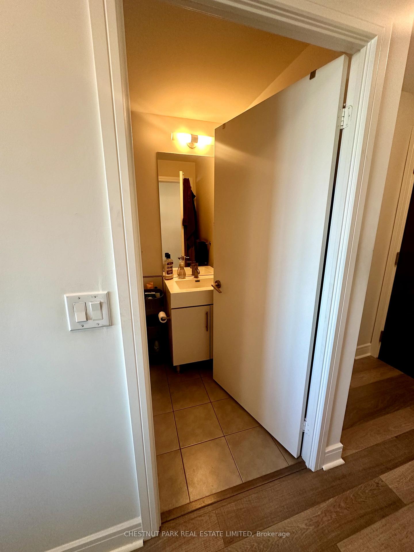 Photo 11 of Unit 1408, 35 Brian Peck Crescent, Toronto, Thorncliffe Park — HOMEH