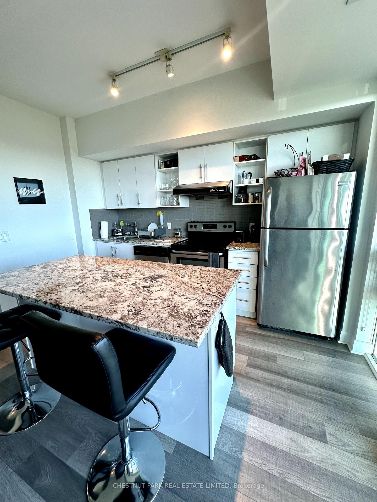Photo 6 of Unit 1408, 35 Brian Peck Crescent, Toronto, Thorncliffe Park — HOMEH