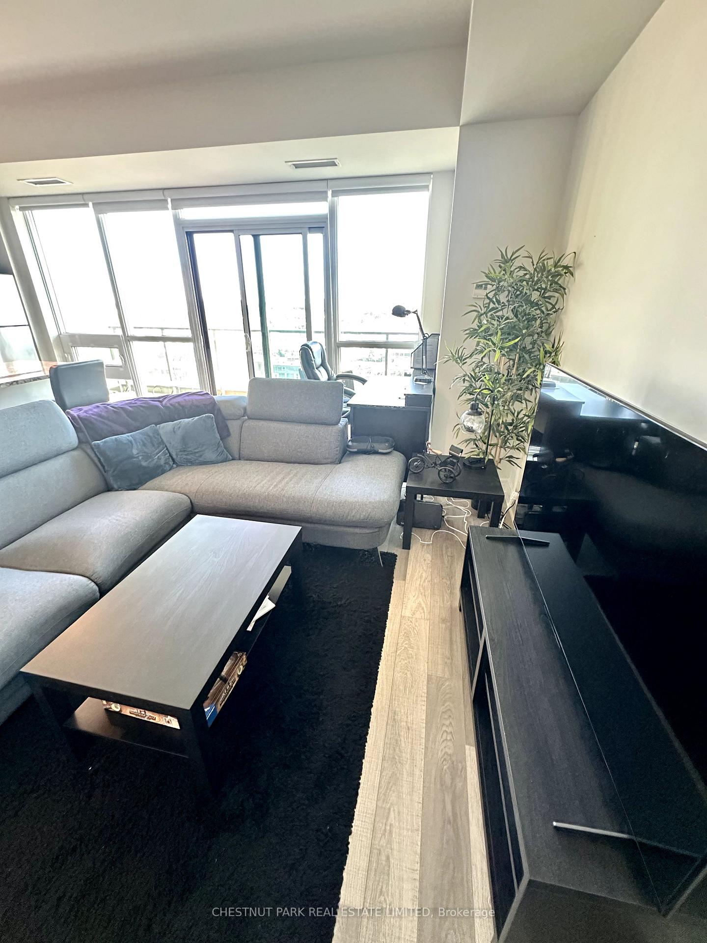 Photo 13 of Unit 1408, 35 Brian Peck Crescent, Toronto, Thorncliffe Park — HOMEH
