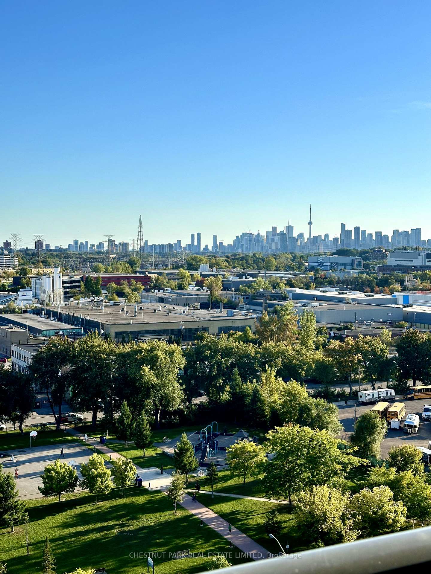 Photo 22 of Unit 1408, 35 Brian Peck Crescent, Toronto, Thorncliffe Park — HOMEH