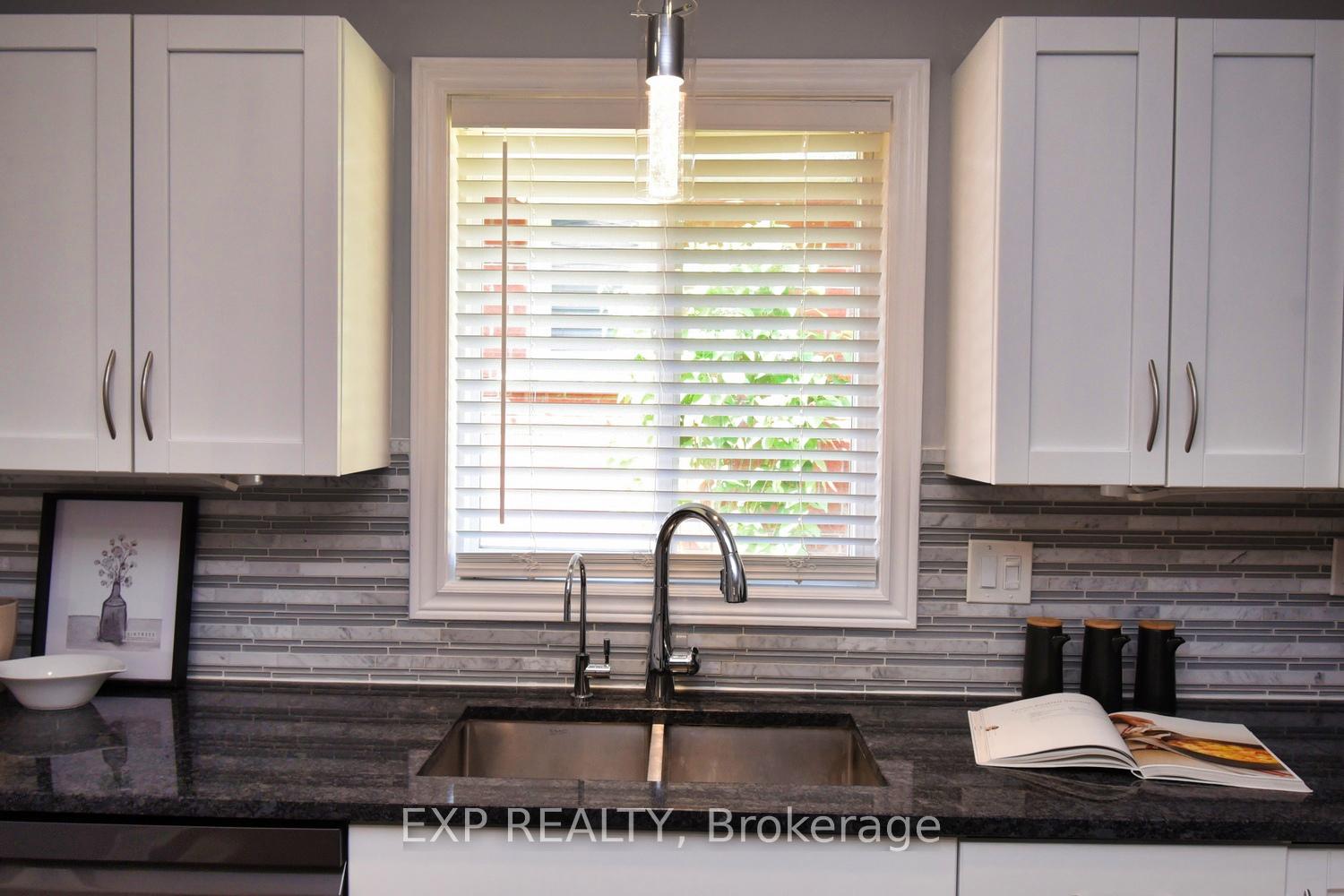 Photo 12 of 16 Hollybank Way, Hamilton, Mount Hope — HOMEH