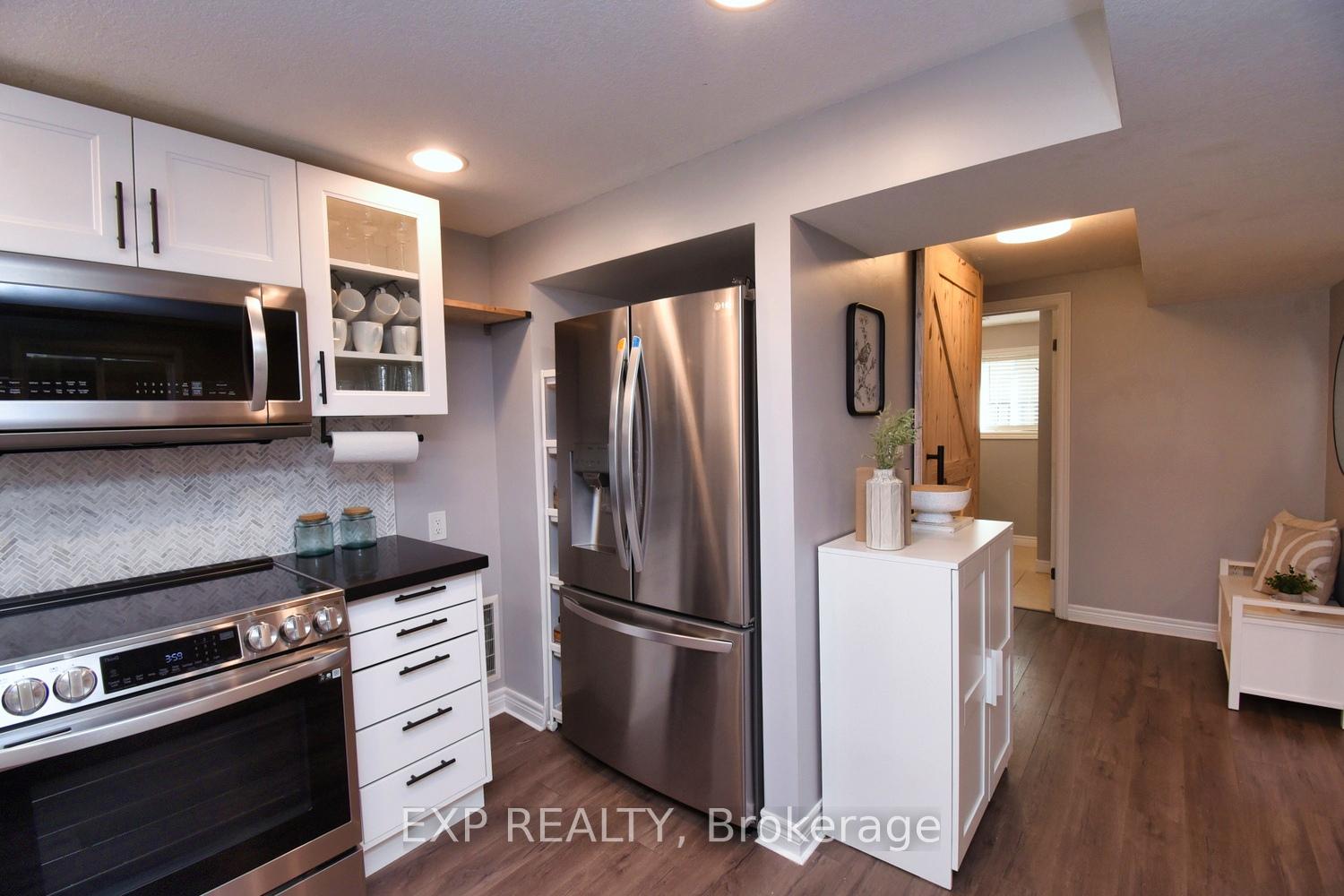 Photo 24 of 16 Hollybank Way, Hamilton, Mount Hope — HOMEH