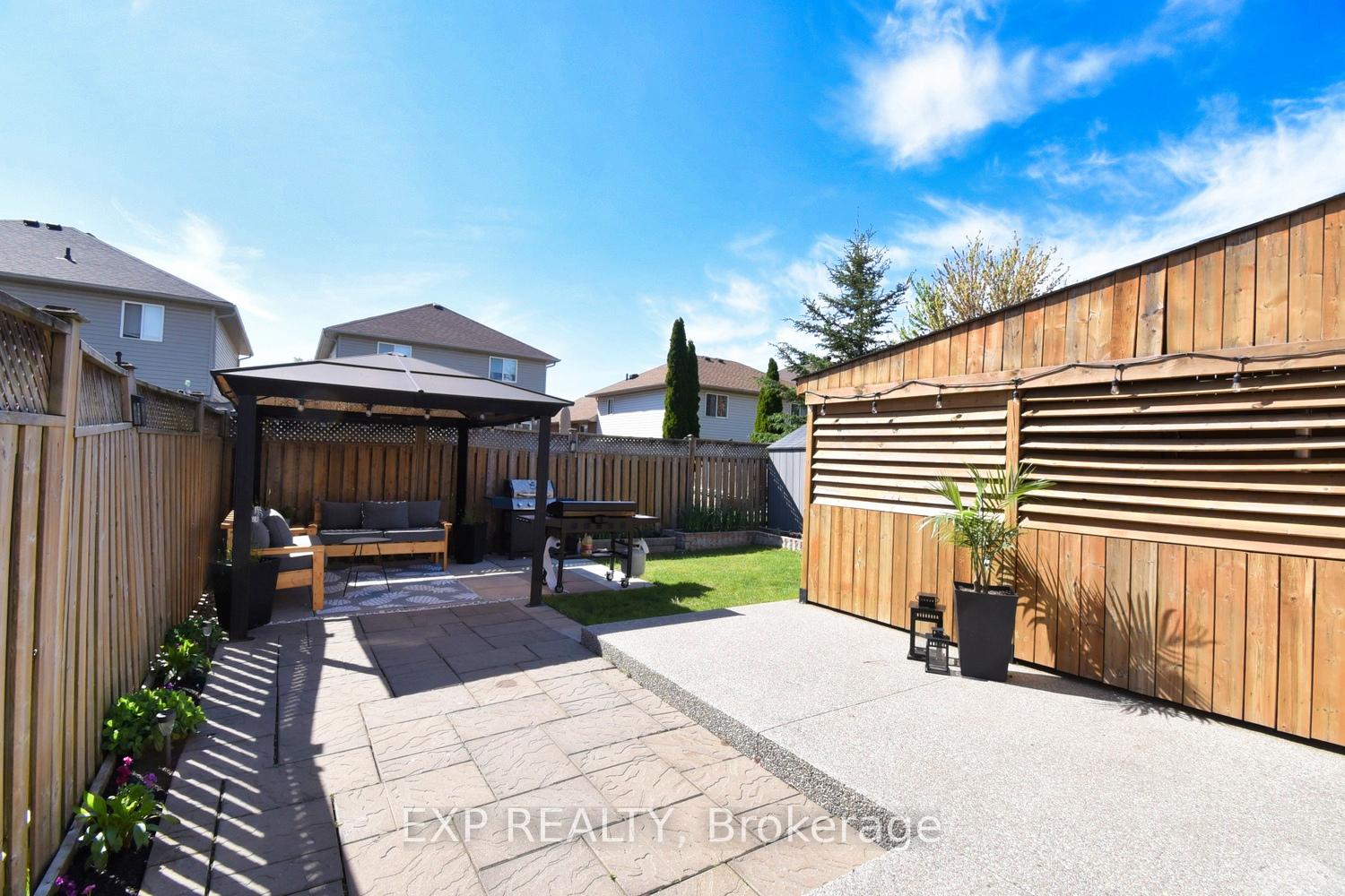 Photo 36 of 16 Hollybank Way, Hamilton, Mount Hope — HOMEH