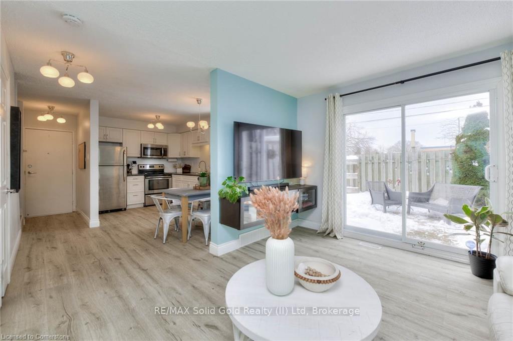 Photo 2 of Unit 17, 675 Westmount Road E, Kitchener — HOMEH
