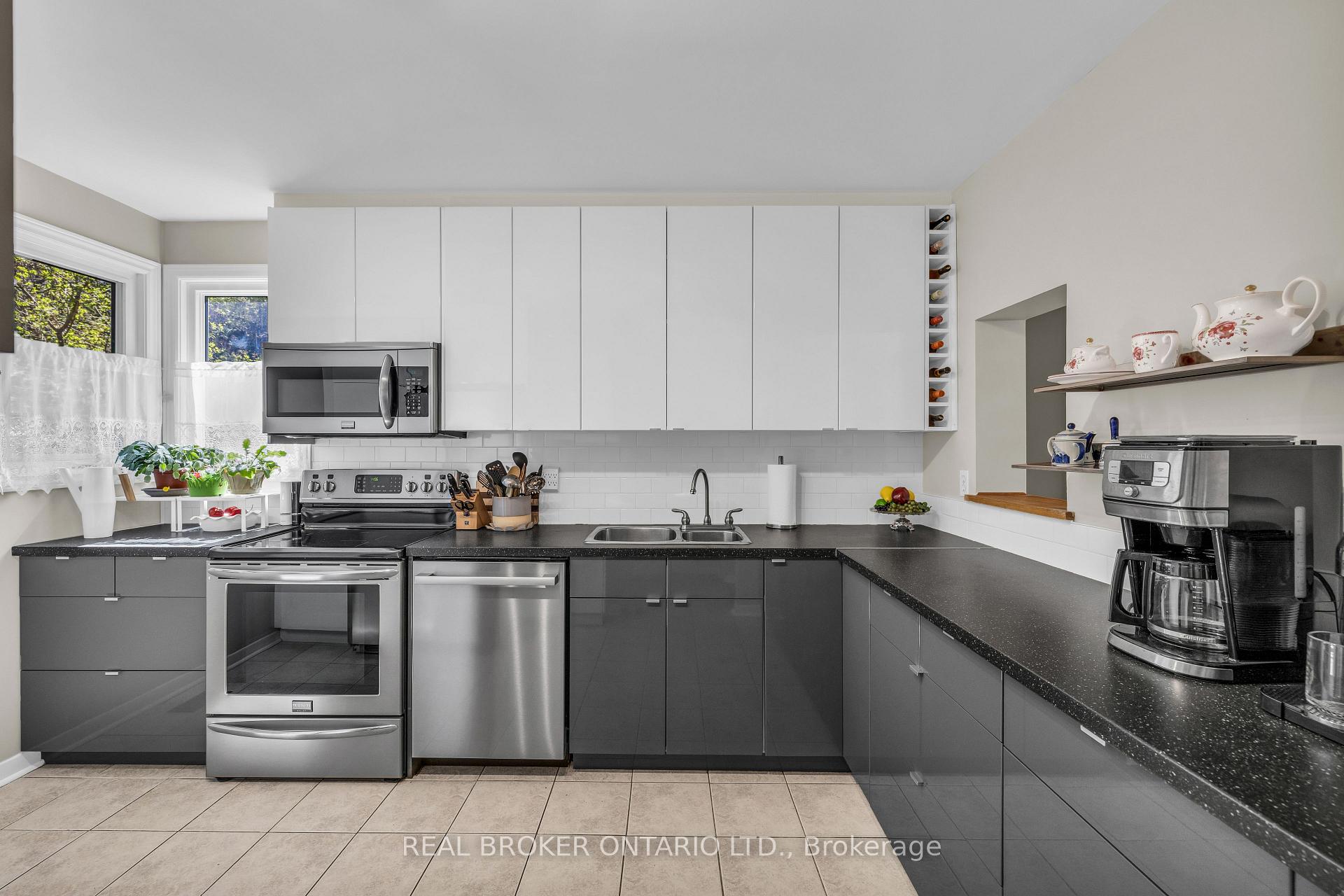 Photo 5 of 138 Mcclintock Way, Ottawa, Kanata - Katimavik — HOMEH