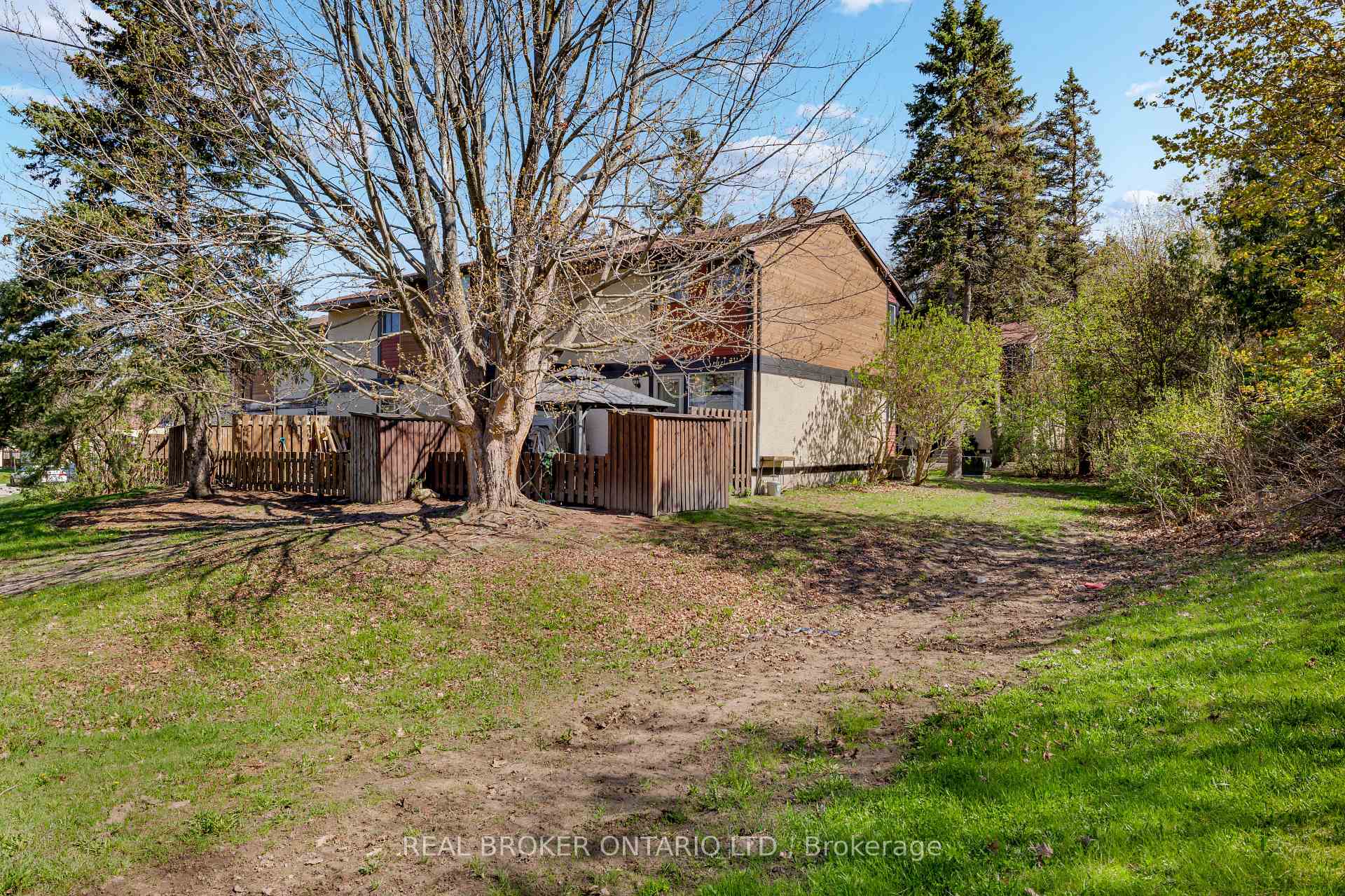 Photo 18 of 138 Mcclintock Way, Ottawa, Kanata - Katimavik — HOMEH