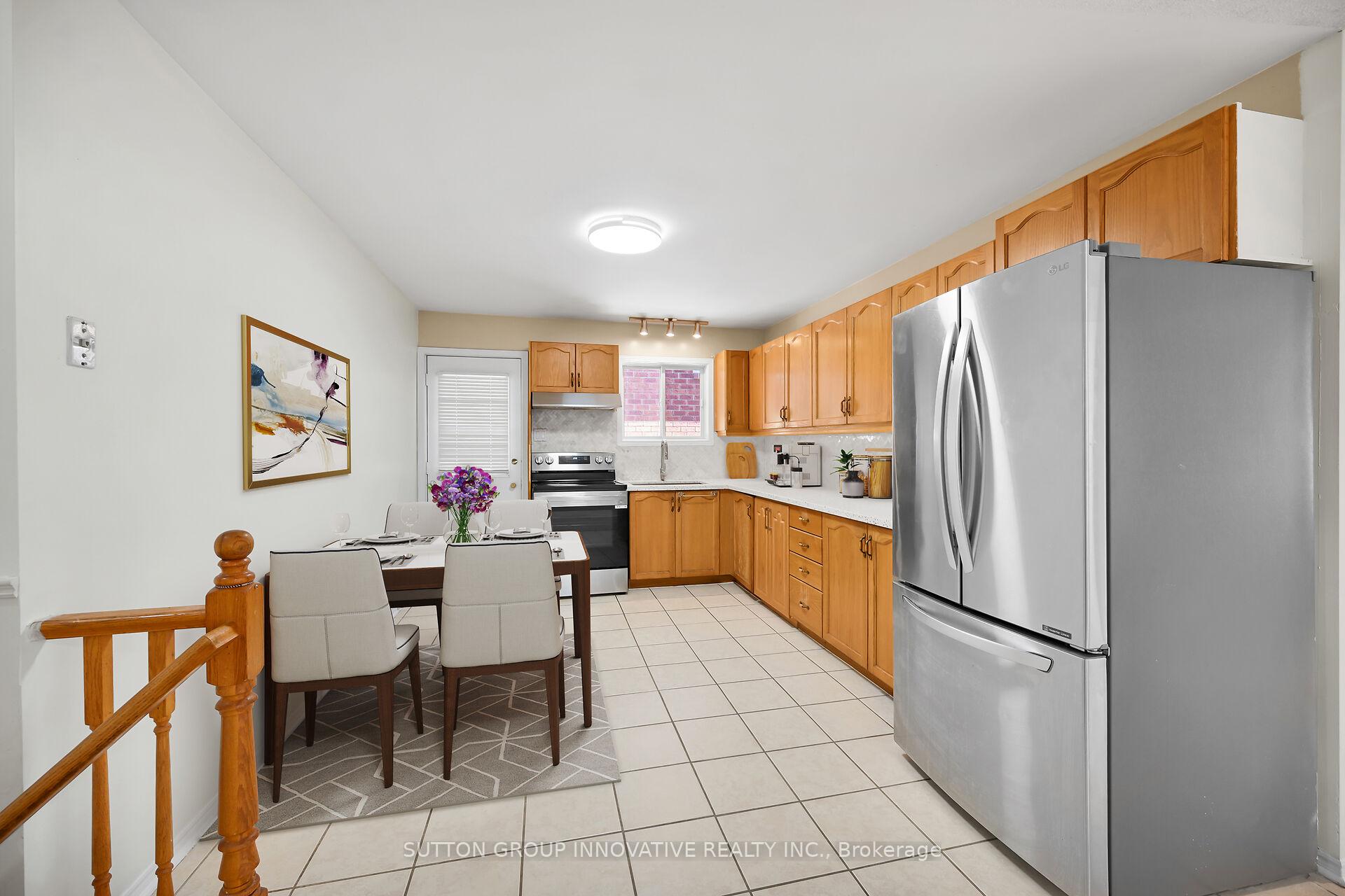 Photo 15 of 107 Leggett Crescent, Hamilton, Lawfield — HOMEH