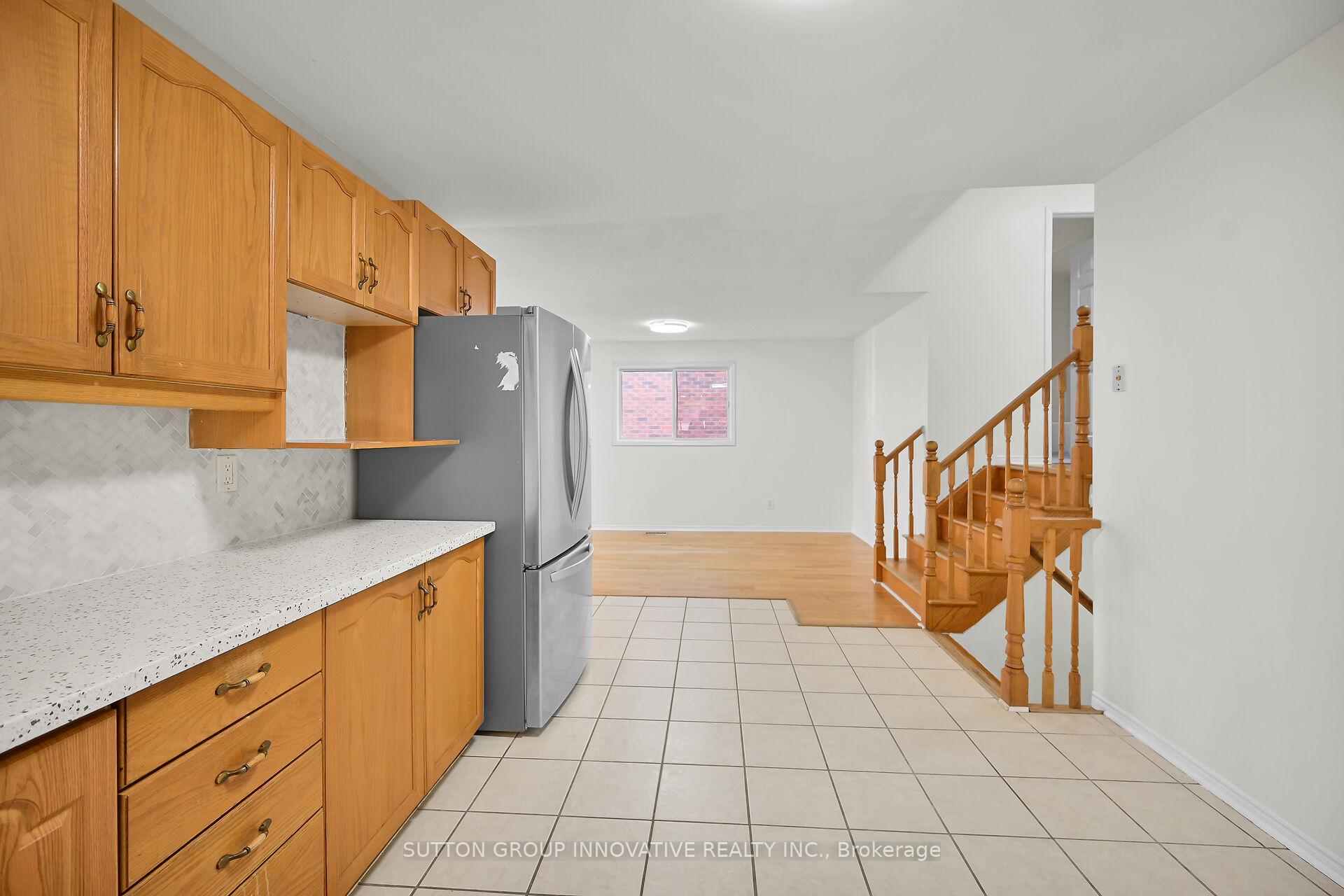 Photo 19 of 107 Leggett Crescent, Hamilton, Lawfield — HOMEH