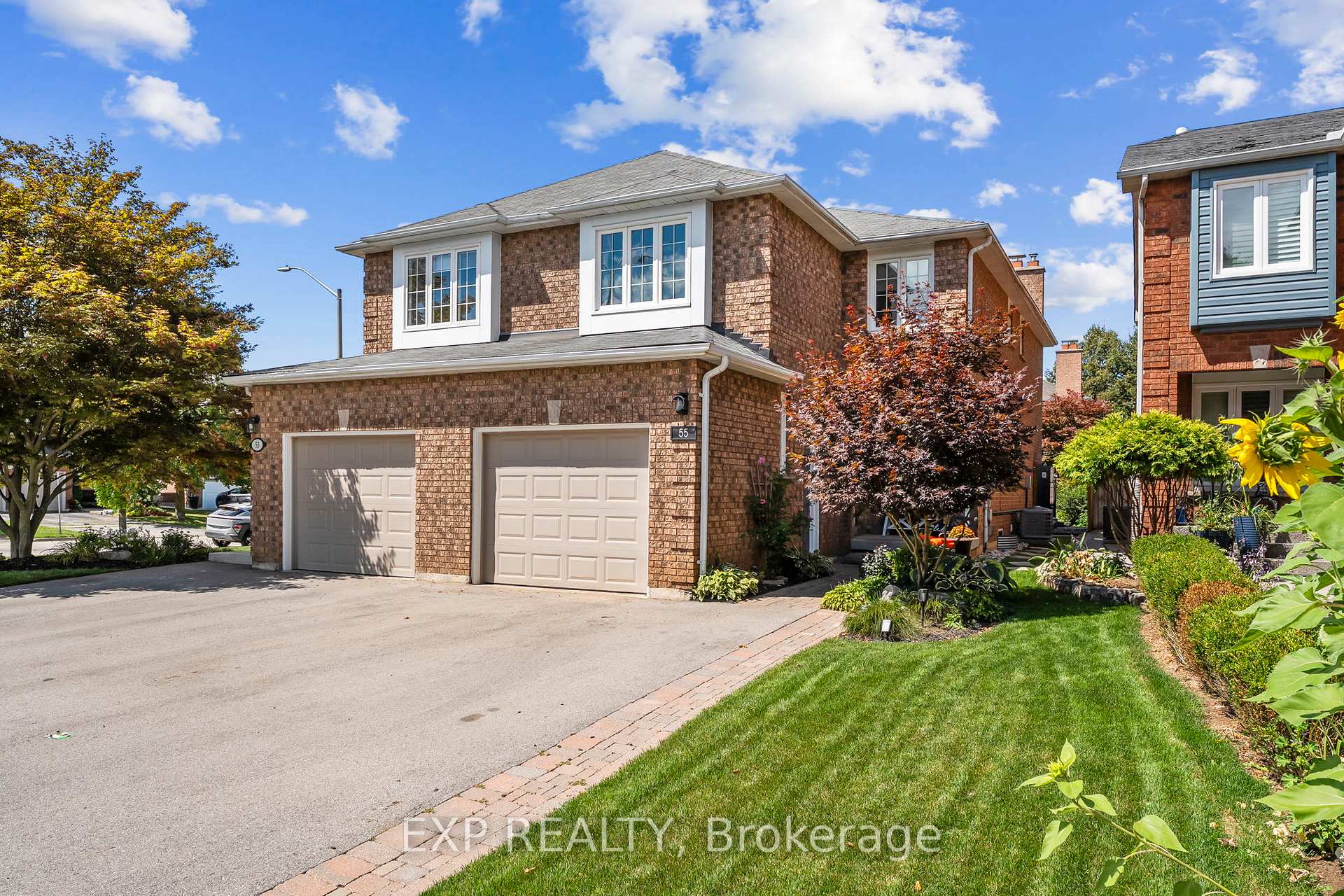 Photo 1 of 55 Fellowes Crescent, Hamilton, Waterdown — HOMEH