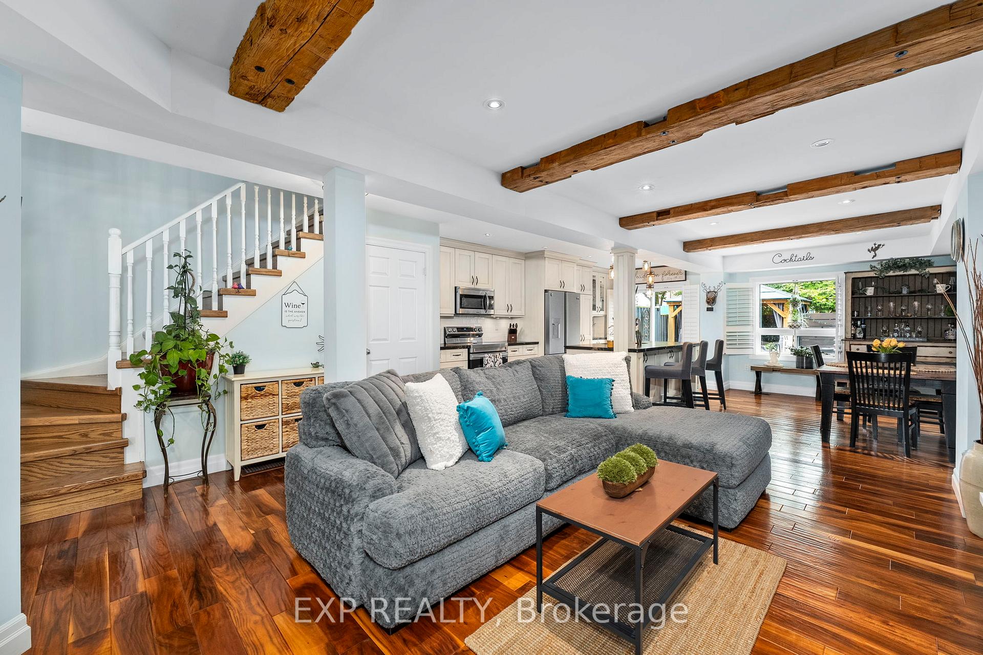 Photo 10 of 55 Fellowes Crescent, Hamilton, Waterdown — HOMEH