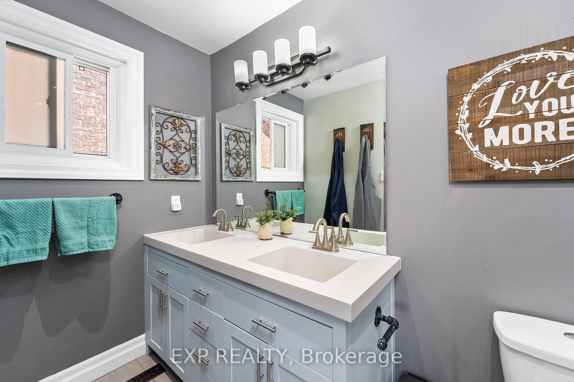 Photo 28 of 55 Fellowes Crescent, Hamilton, Waterdown — HOMEH
