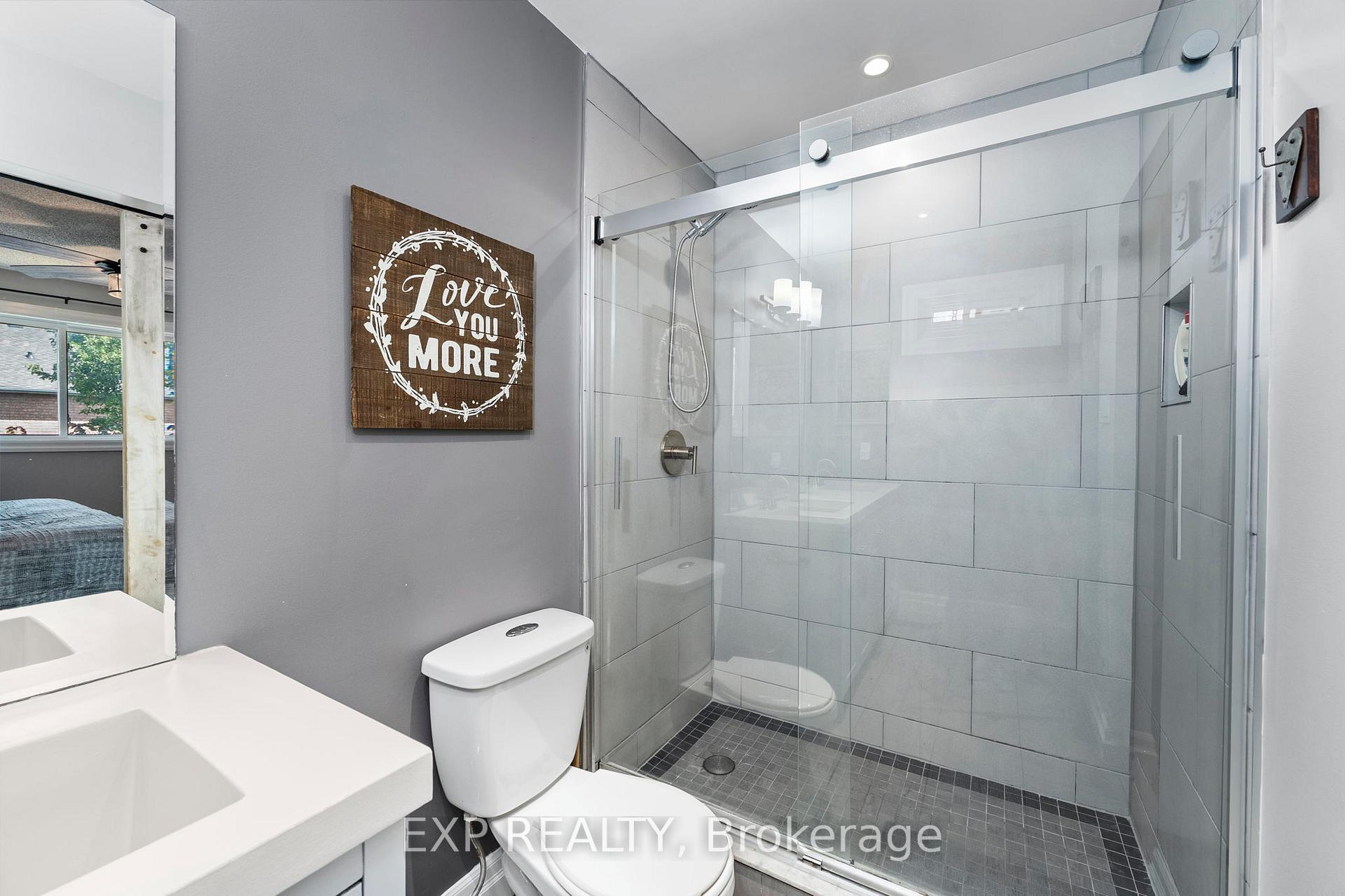 Photo 29 of 55 Fellowes Crescent, Hamilton, Waterdown — HOMEH