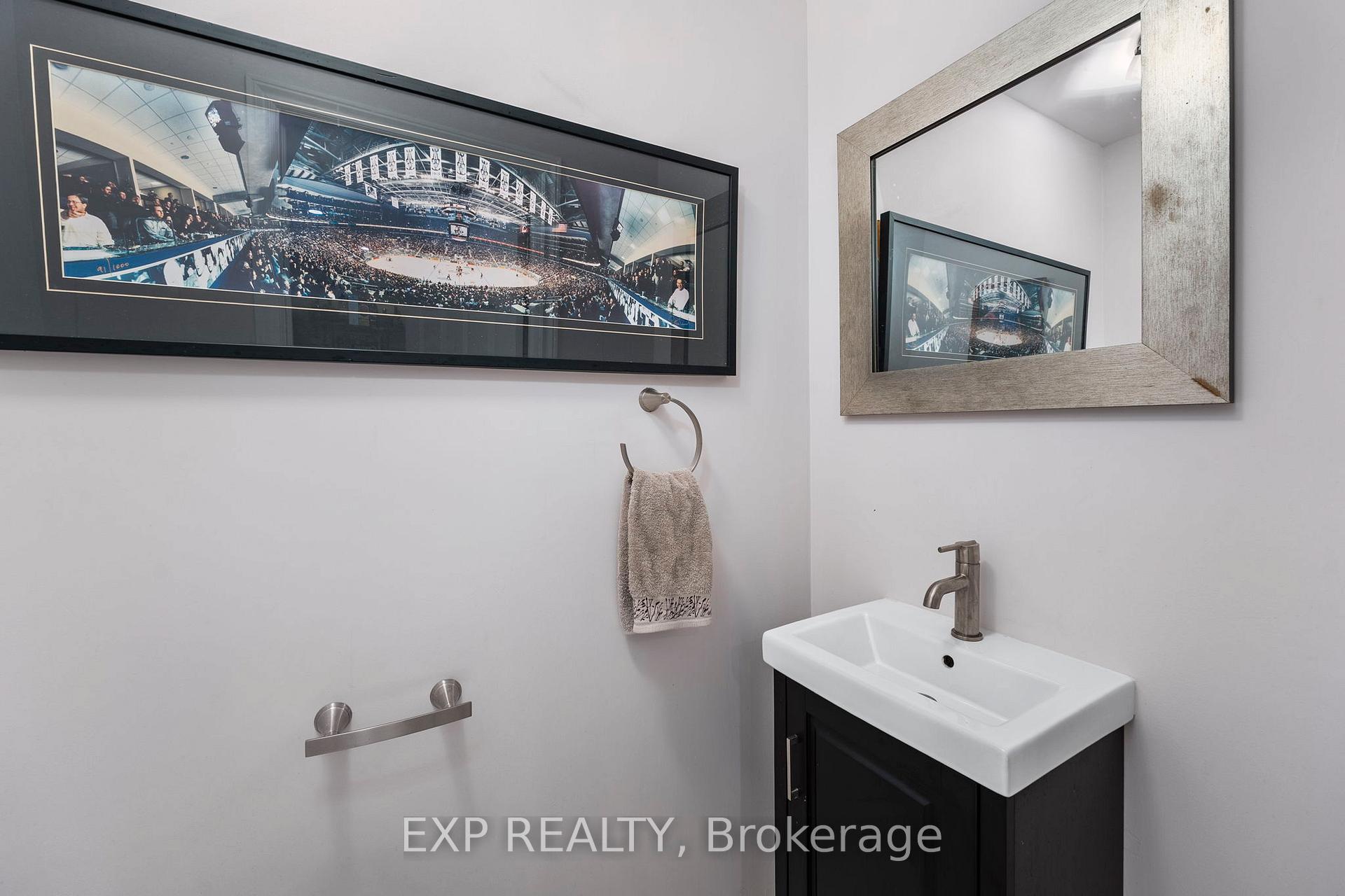 Photo 35 of 55 Fellowes Crescent, Hamilton, Waterdown — HOMEH