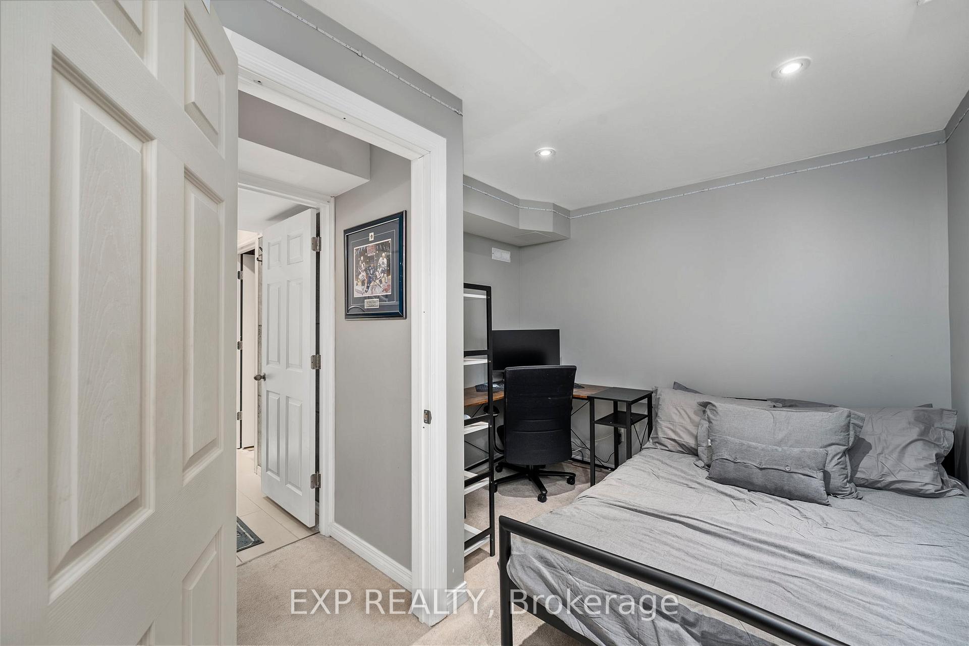 Photo 36 of 55 Fellowes Crescent, Hamilton, Waterdown — HOMEH