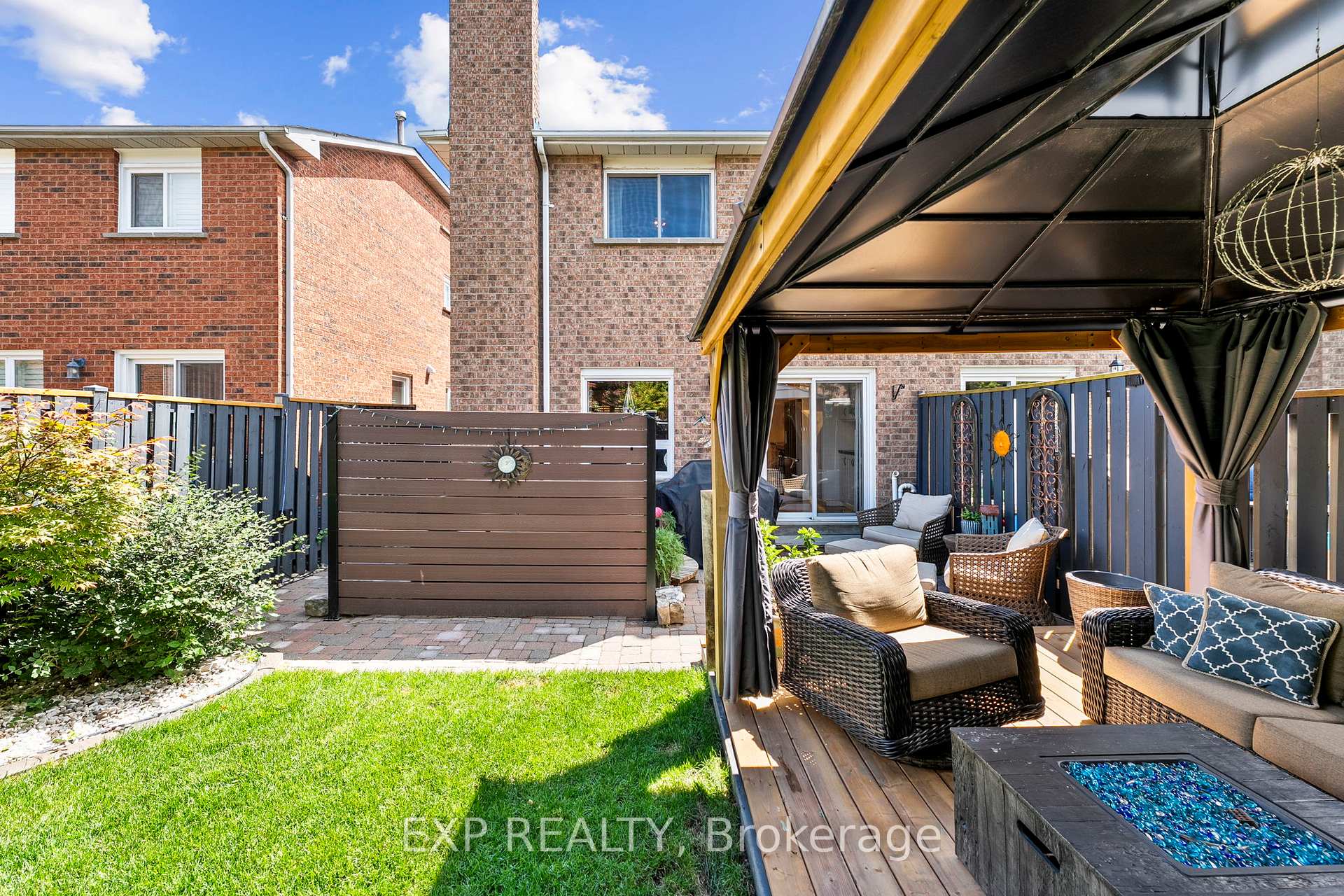 Photo 40 of 55 Fellowes Crescent, Hamilton, Waterdown — HOMEH