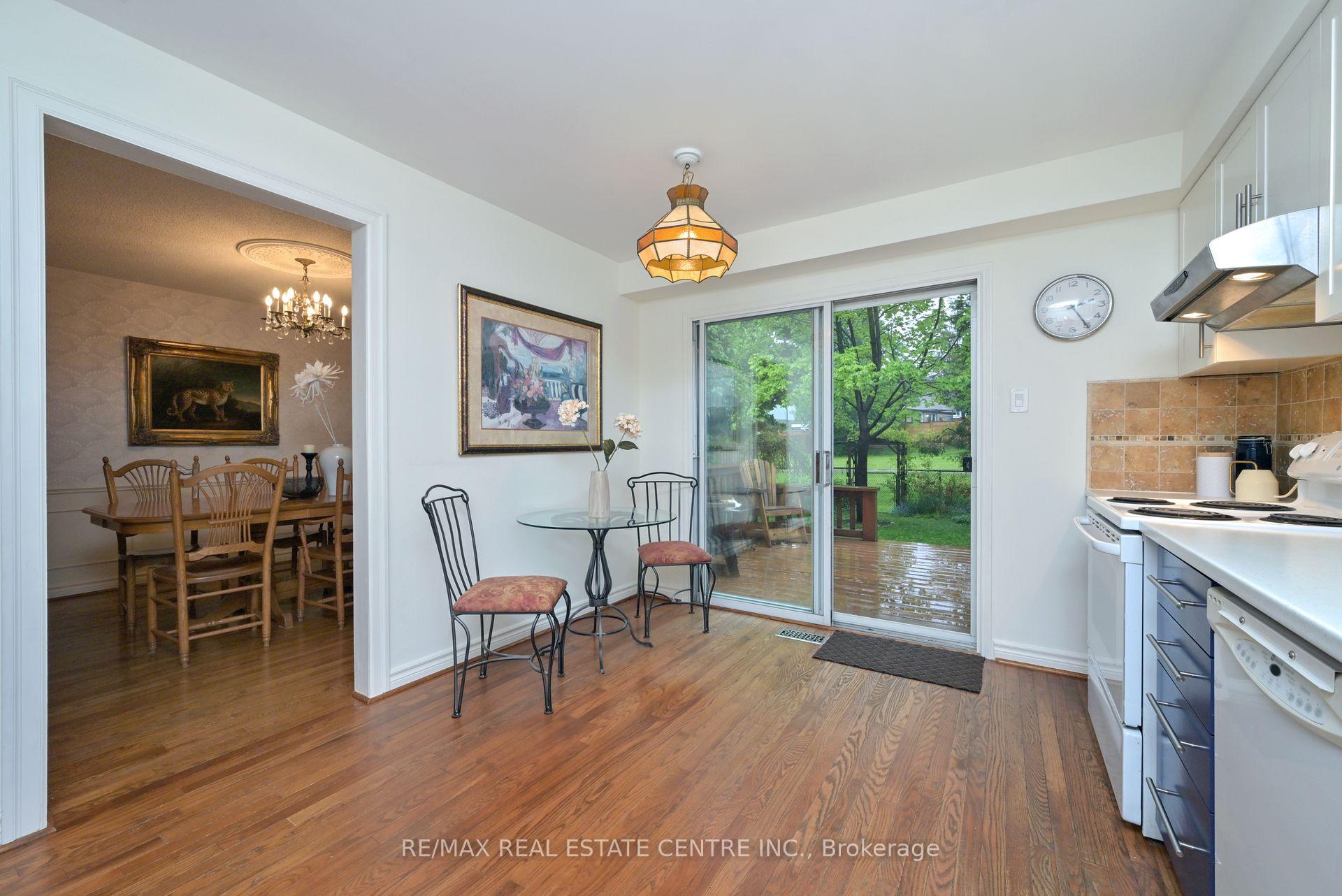Photo 8 of 22 Horton Crescent, Brampton, Central Park — HOMEH