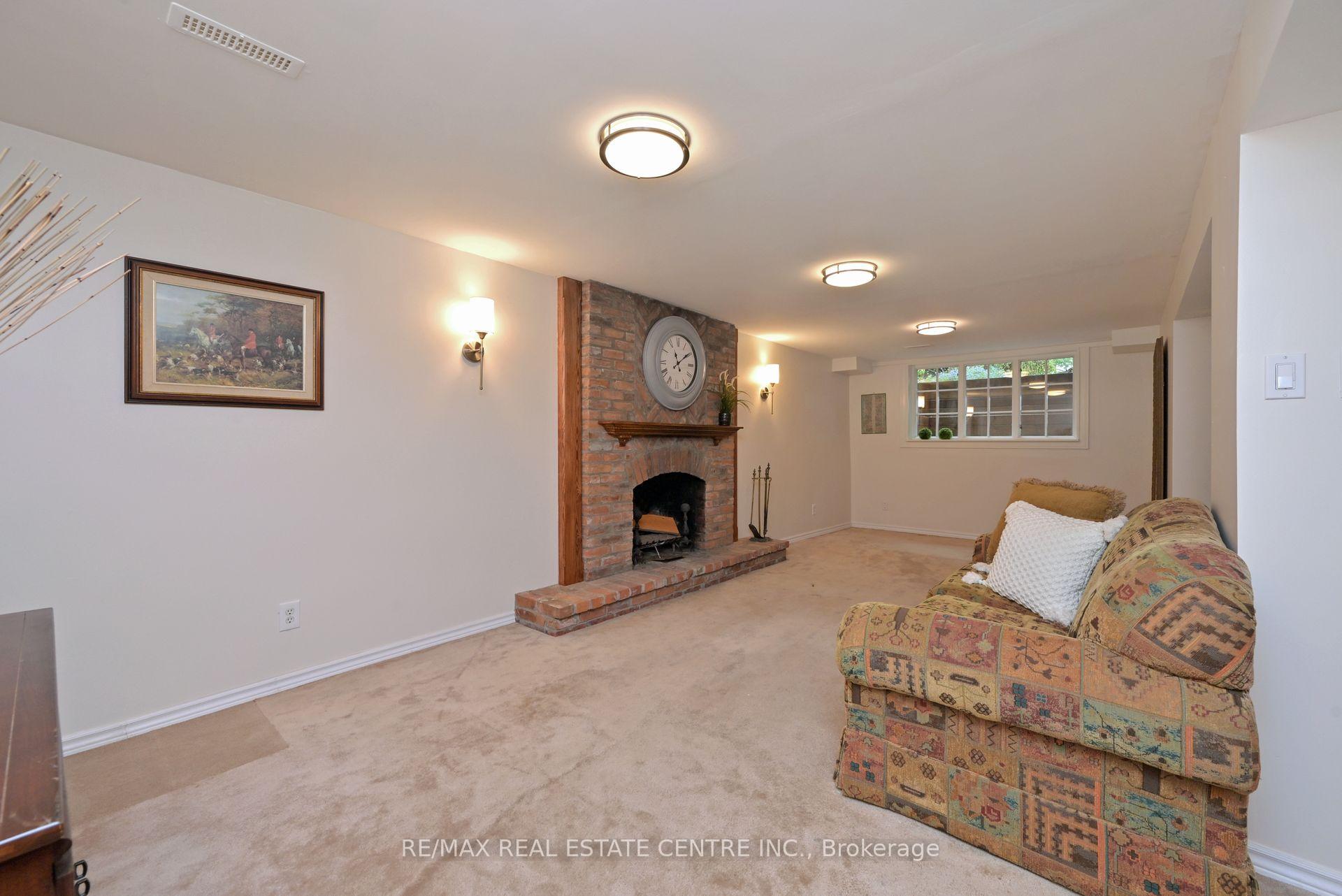 Photo 26 of 22 Horton Crescent, Brampton, Central Park — HOMEH