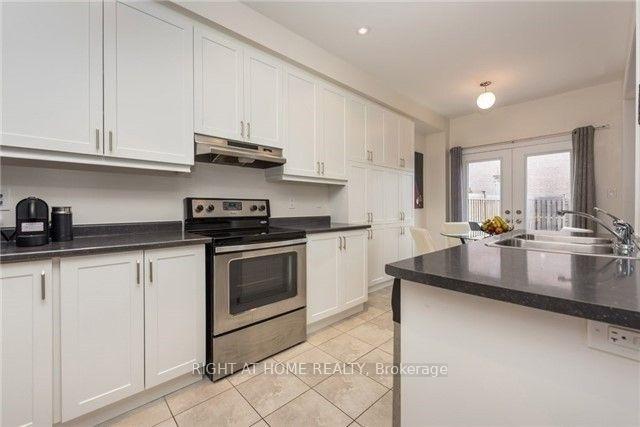 Photo 9 of 23 Snelgrove Crescent, Barrie, Sunnidale — HOMEH