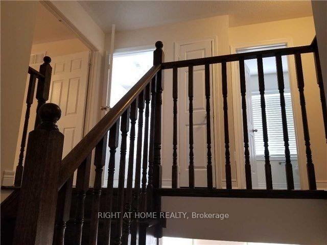 Photo 10 of 23 Snelgrove Crescent, Barrie, Sunnidale — HOMEH