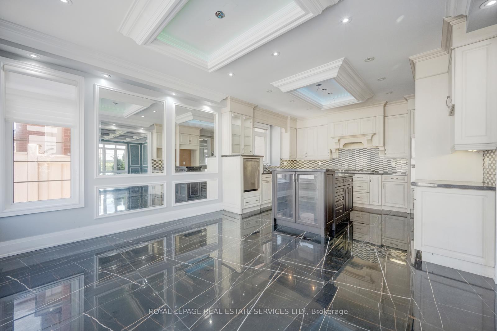 Photo 13 of 2 Riverstone Drive, Brampton, Bram East — HOMEH
