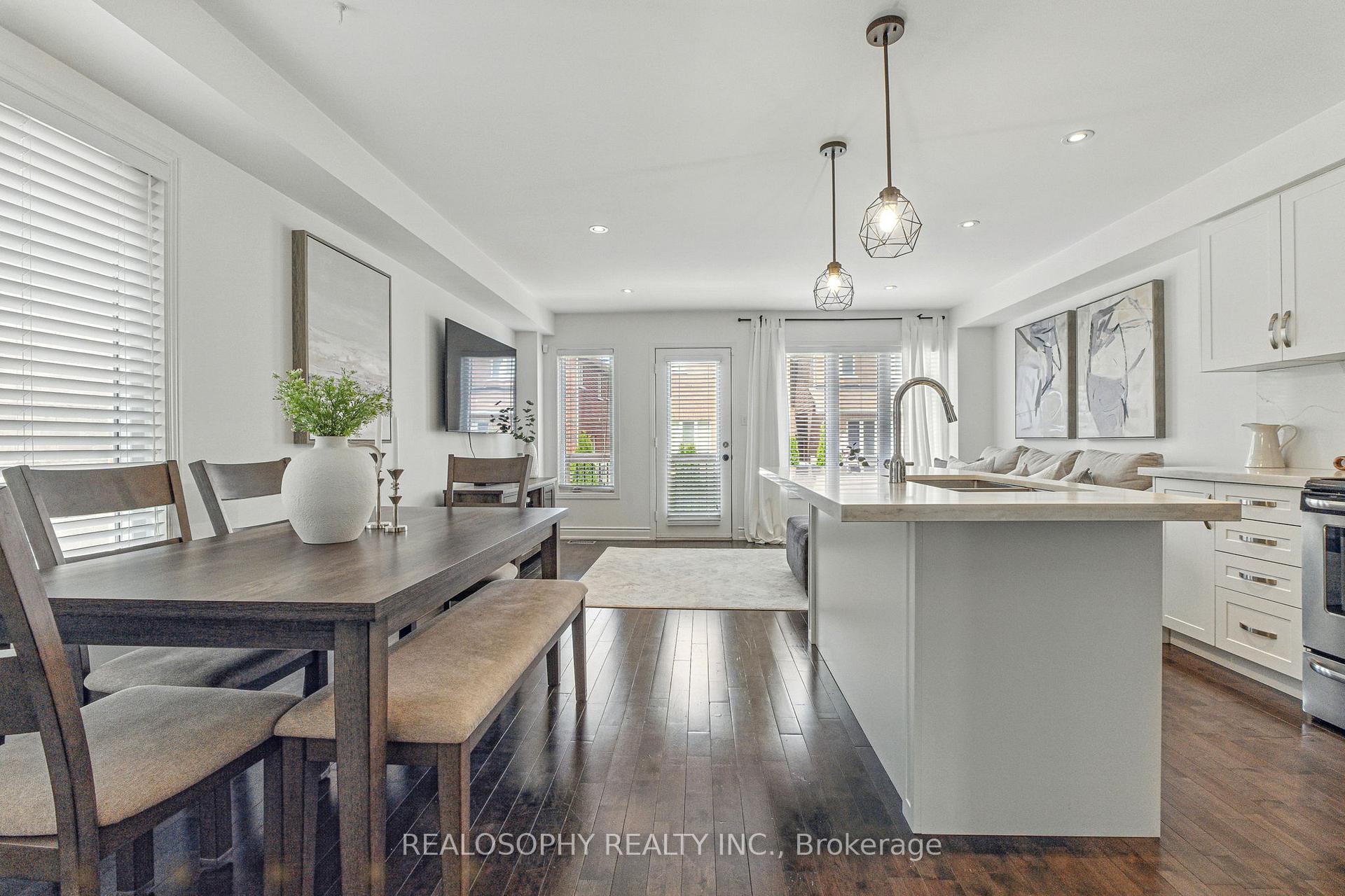 Photo 24 of 43 Humphrey Street, Hamilton, Waterdown — HOMEH