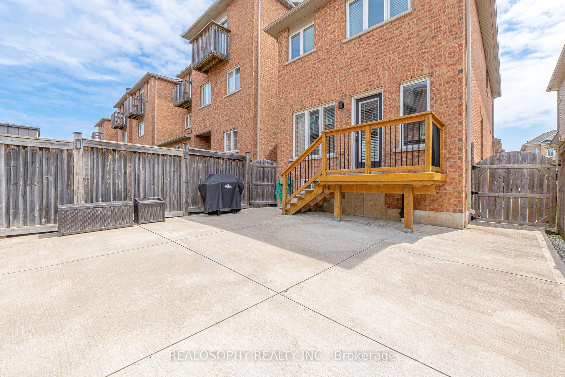 Photo 51 of 43 Humphrey Street, Hamilton, Waterdown — HOMEH