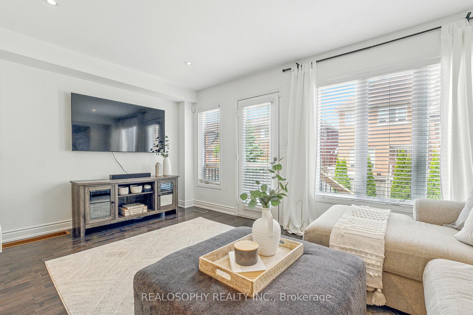 Photo 13 of 43 Humphrey Street, Hamilton, Waterdown — HOMEH