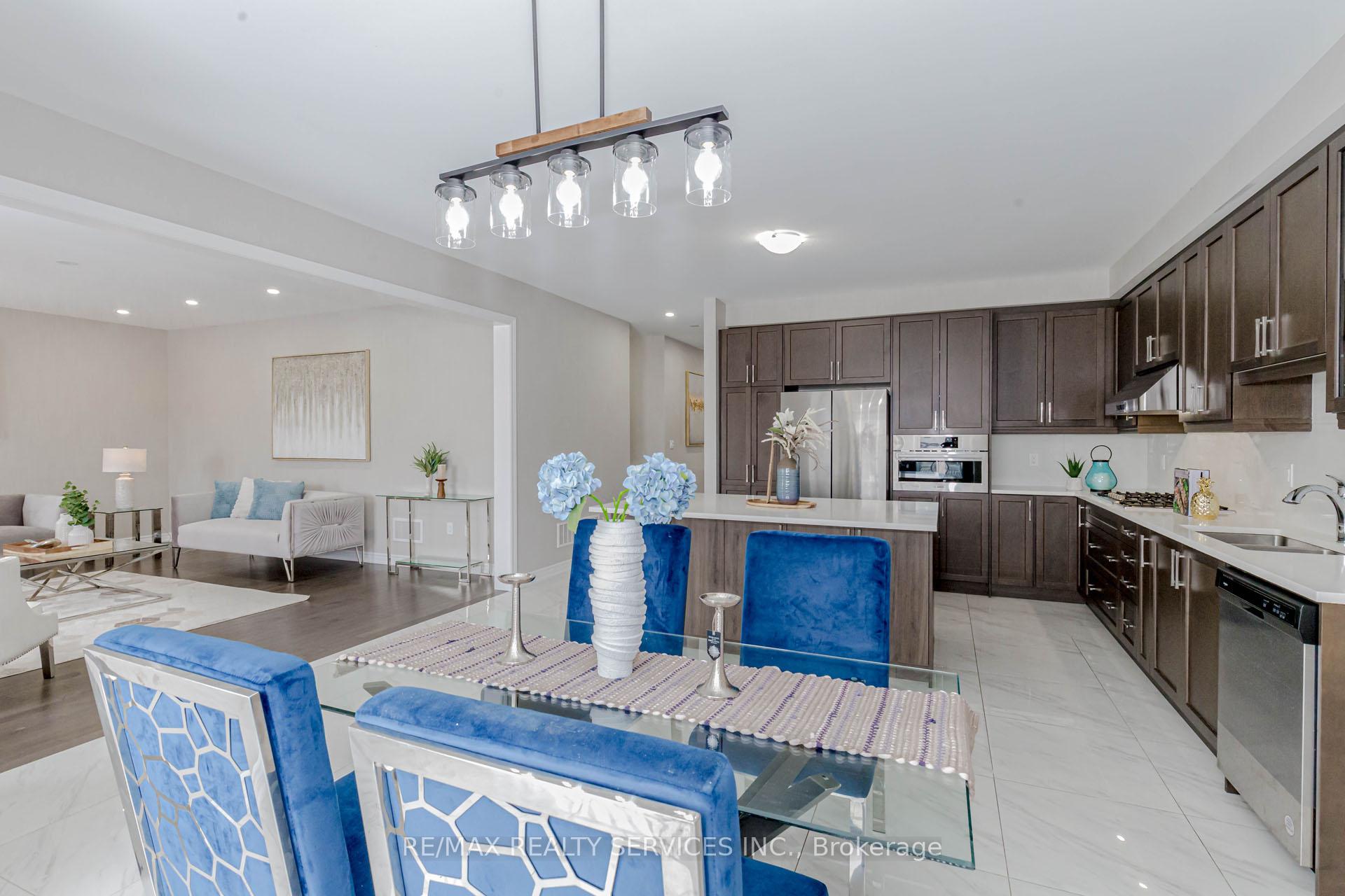 Photo 22 of 48 Puffin Crescent, Brampton, Sandringham-Wellington North — HOMEH
