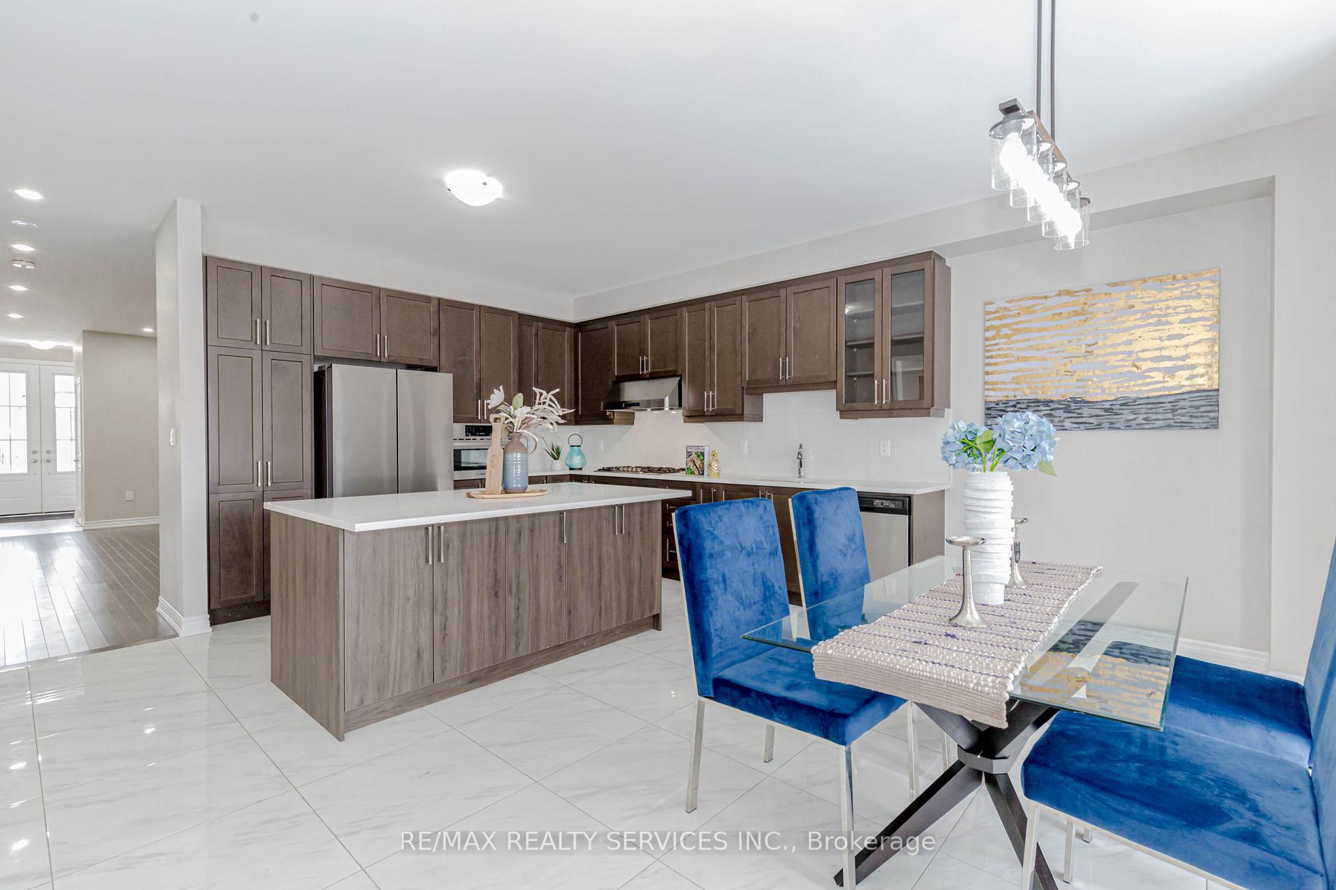 Photo 23 of 48 Puffin Crescent, Brampton, Sandringham-Wellington North — HOMEH