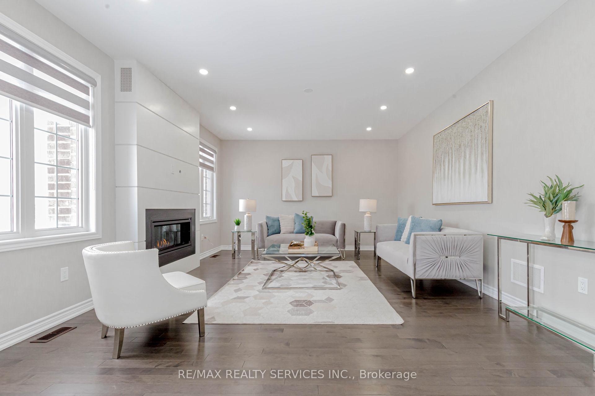 Photo 24 of 48 Puffin Crescent, Brampton, Sandringham-Wellington North — HOMEH