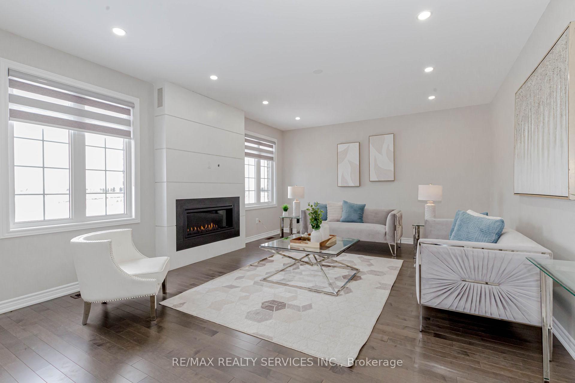 Photo 25 of 48 Puffin Crescent, Brampton, Sandringham-Wellington North — HOMEH