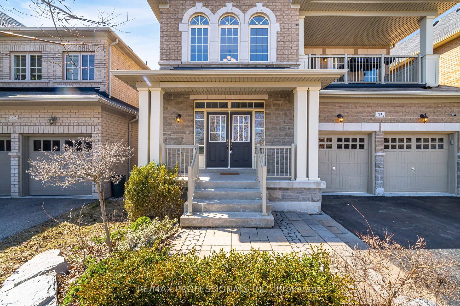 Photo 15 of 35 Lampman Crescent, Brampton, Credit Valley — HOMEH
