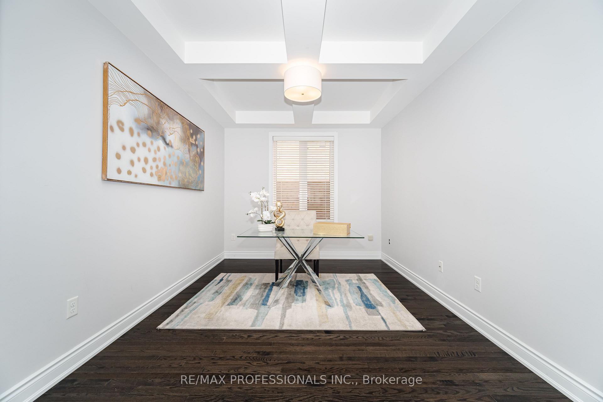 Photo 6 of 35 Lampman Crescent, Brampton, Credit Valley — HOMEH